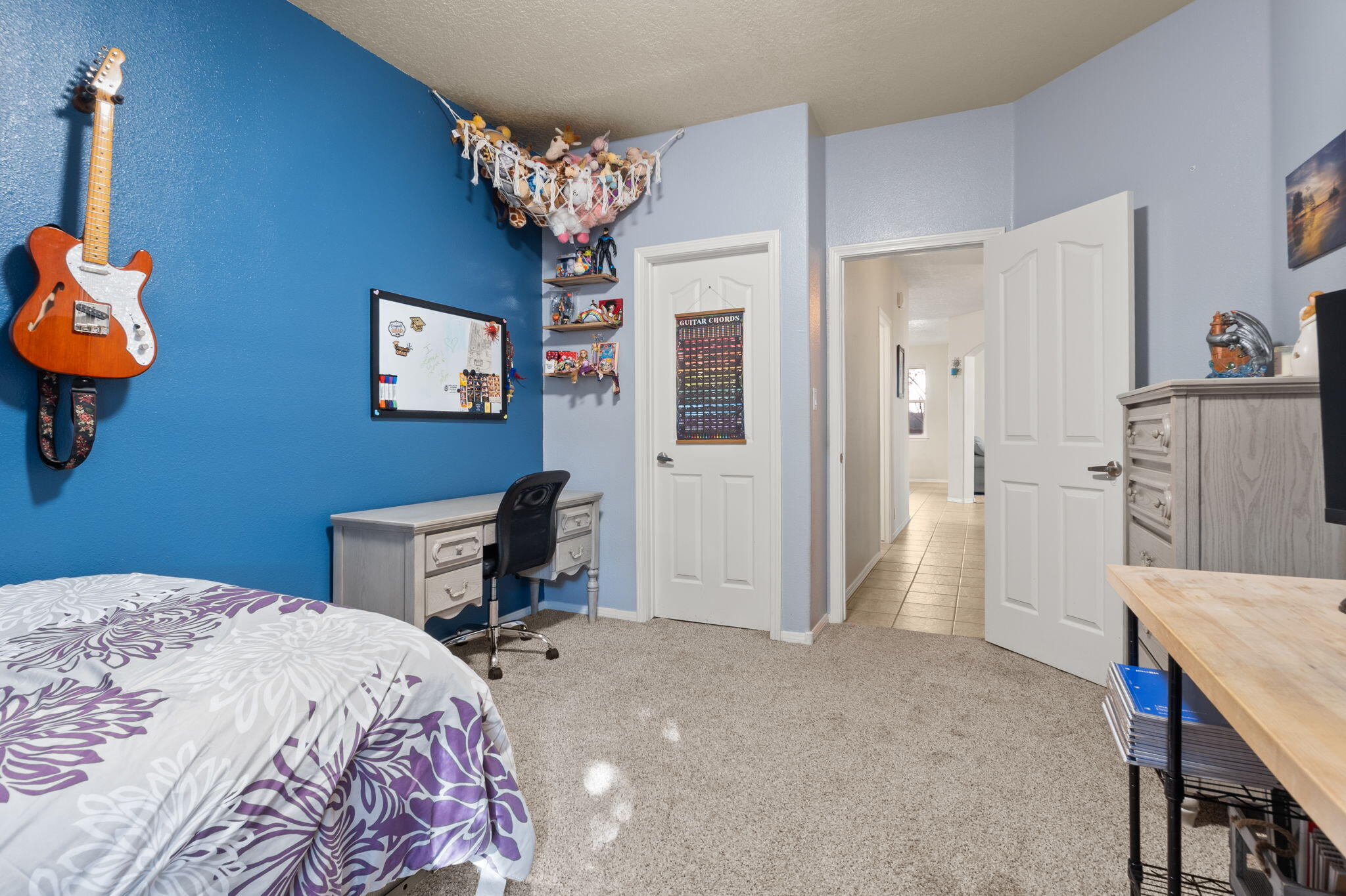 4976 NIGHT HAWK Drive NE