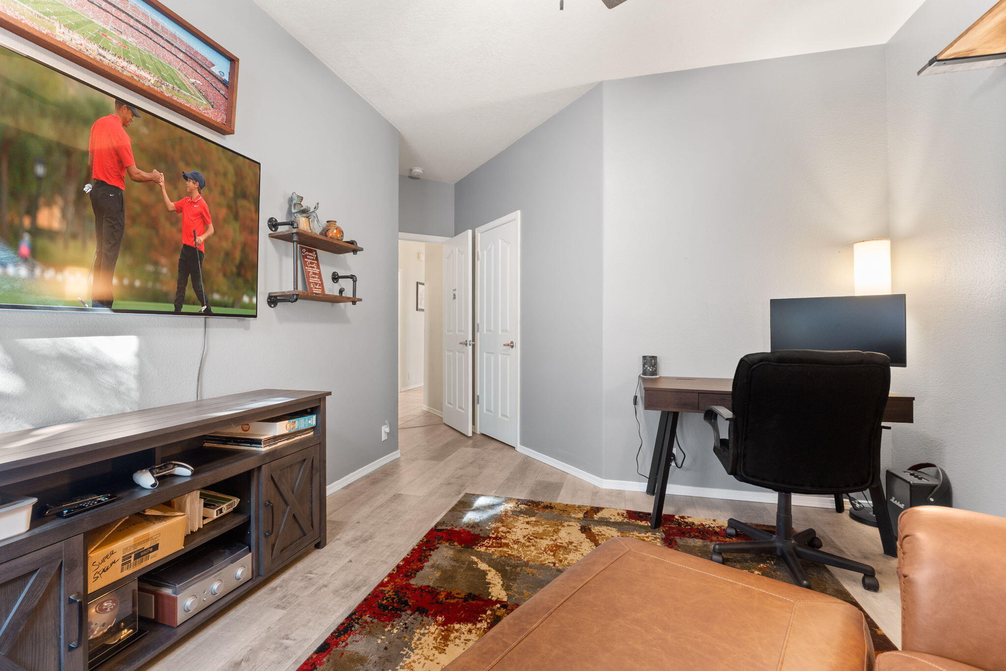 4976 NIGHT HAWK Drive NE