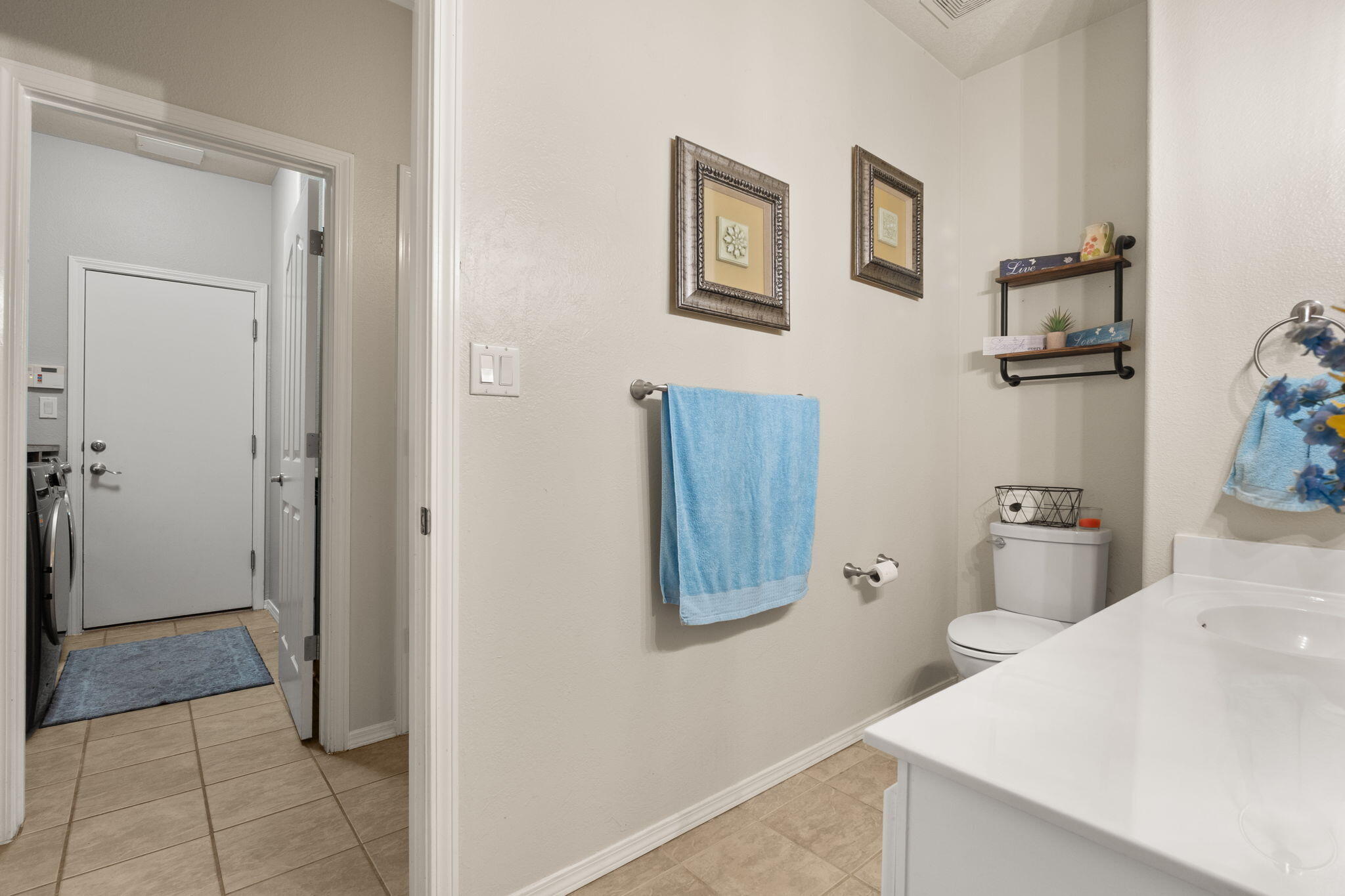 4976 NIGHT HAWK Drive NE