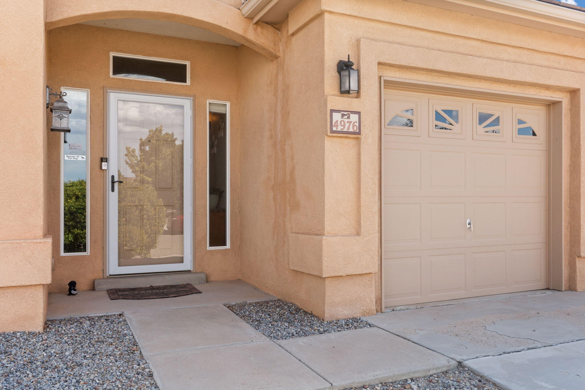 4976 NIGHT HAWK Drive NE