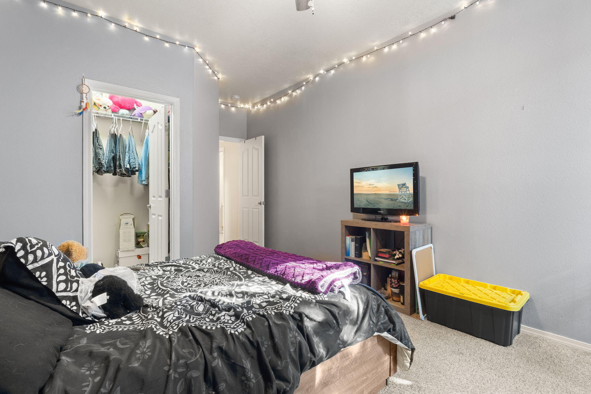 4976 NIGHT HAWK Drive NE