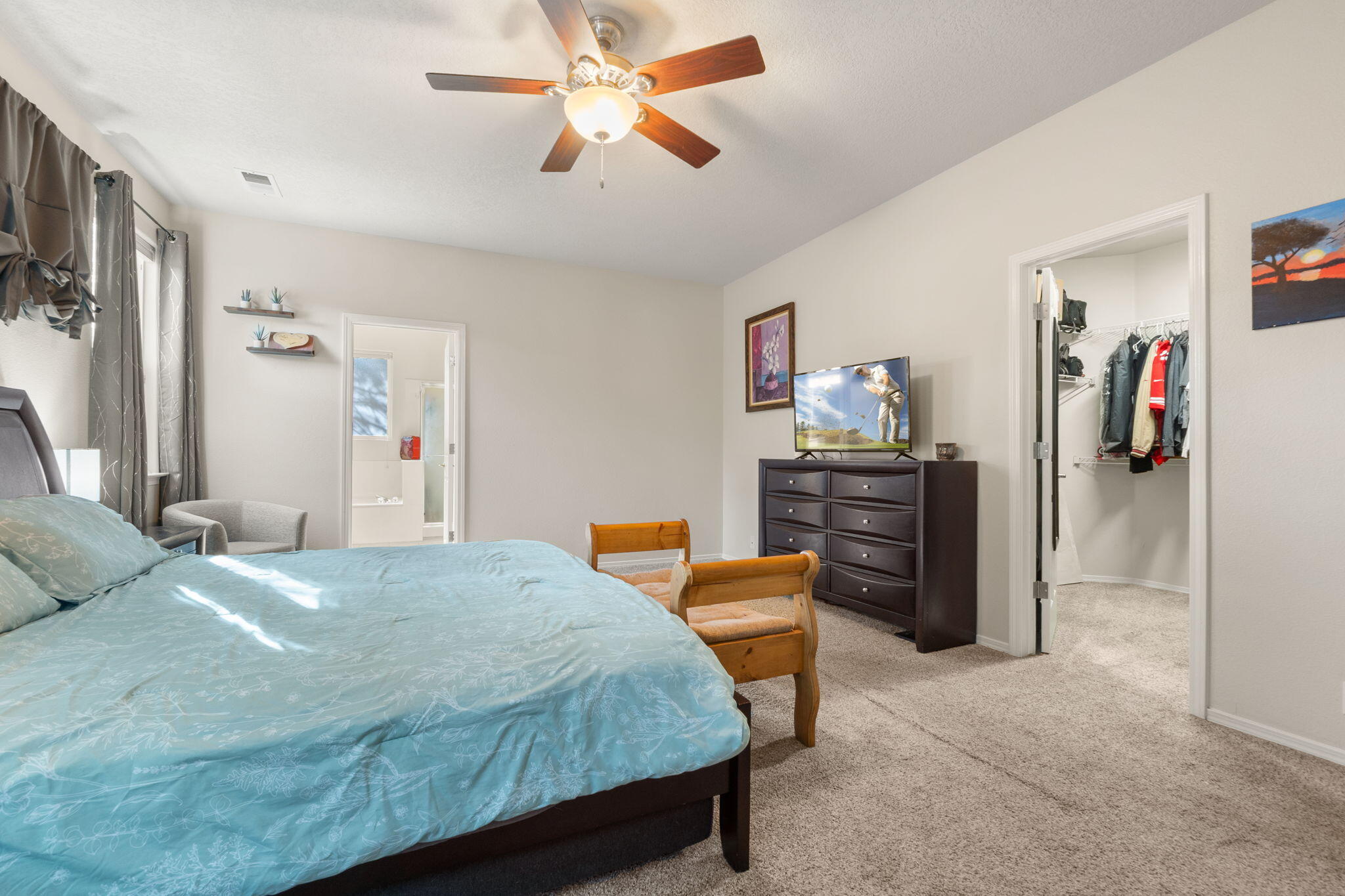 4976 NIGHT HAWK Drive NE