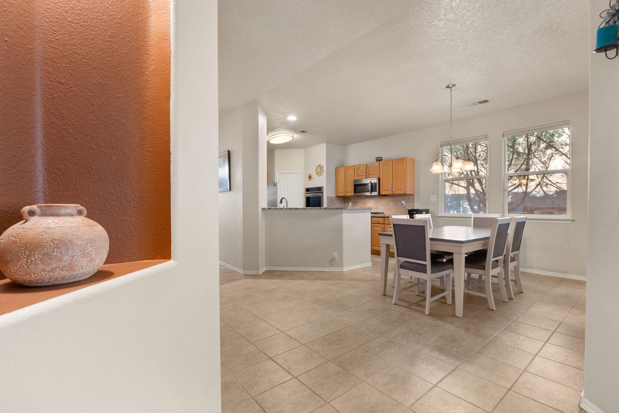 4976 NIGHT HAWK Drive NE