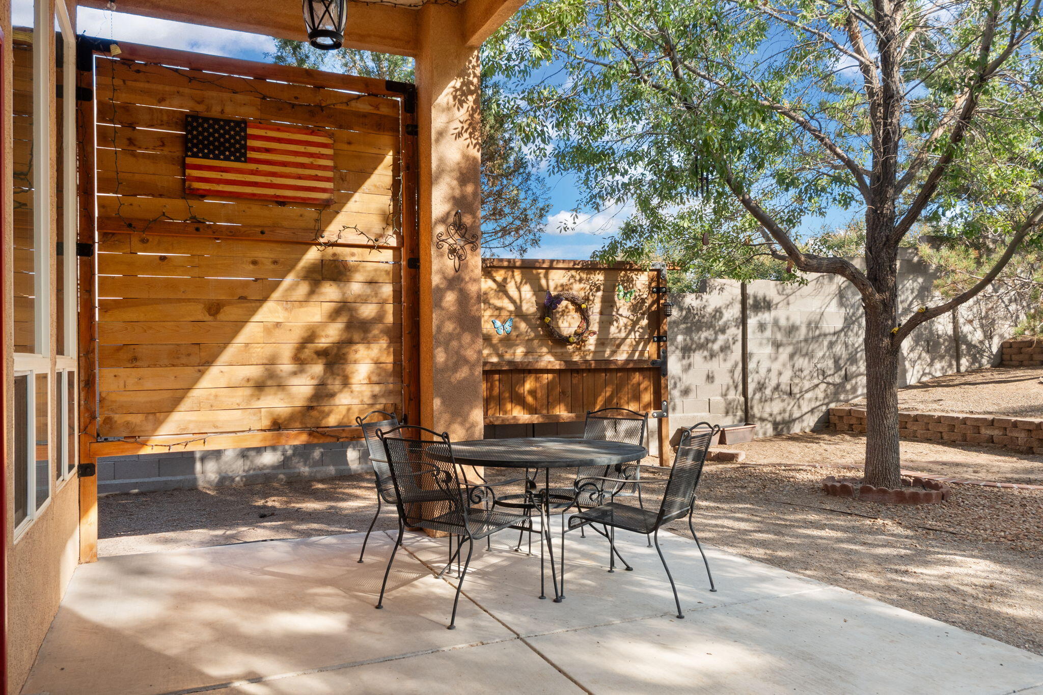 4976 NIGHT HAWK Drive NE