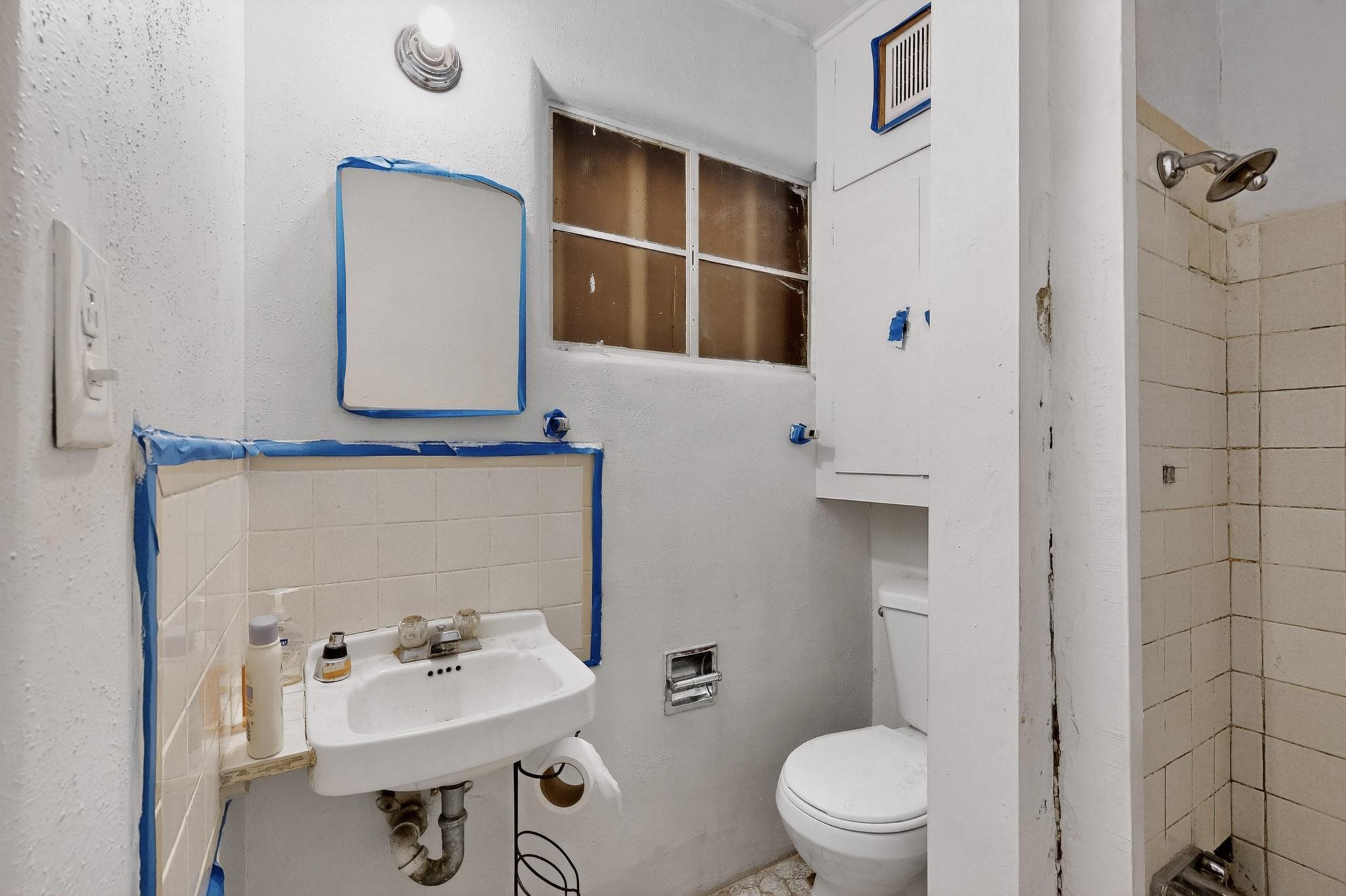 601 PALOMAS Drive SE