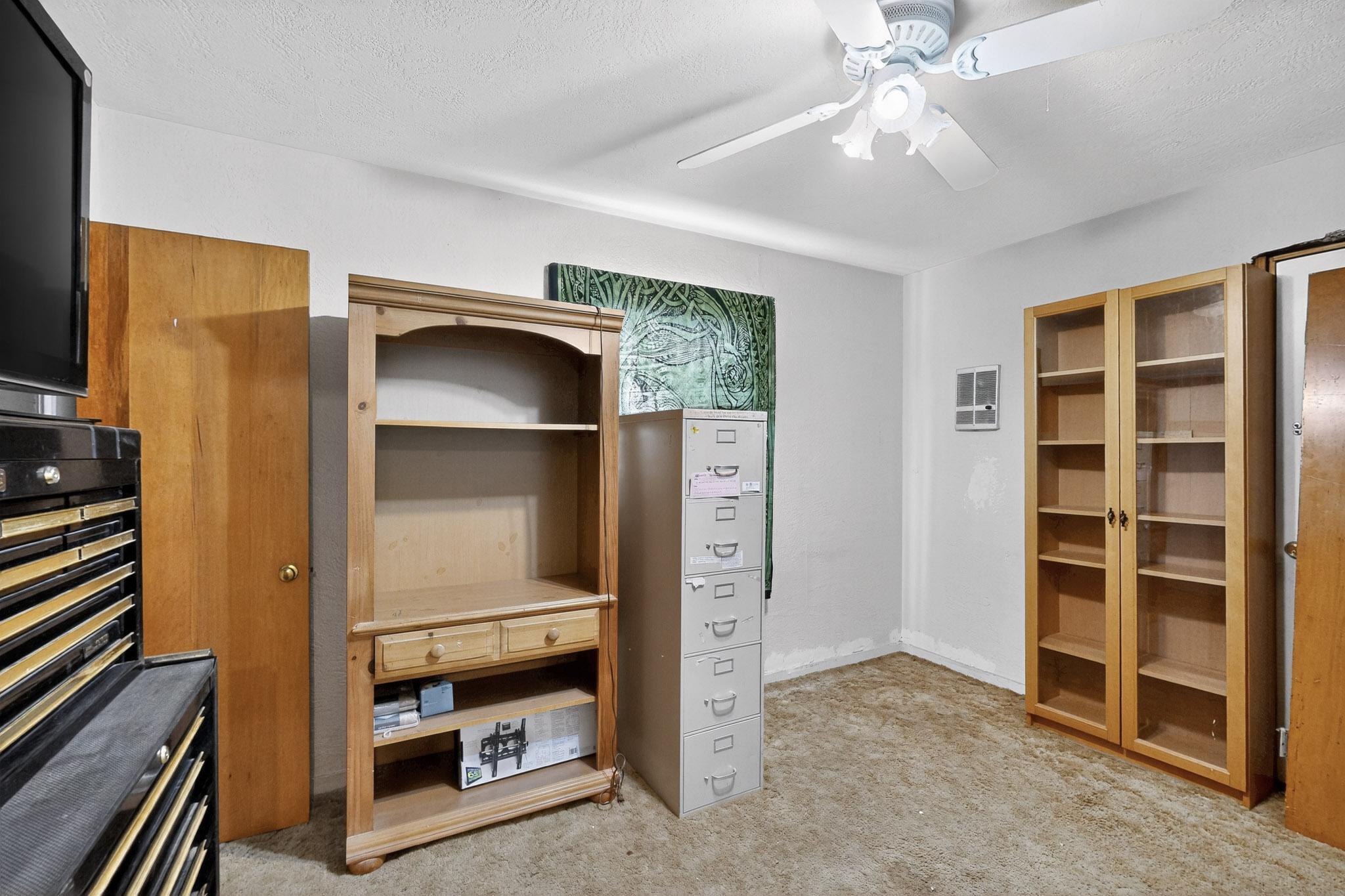 601 PALOMAS Drive SE