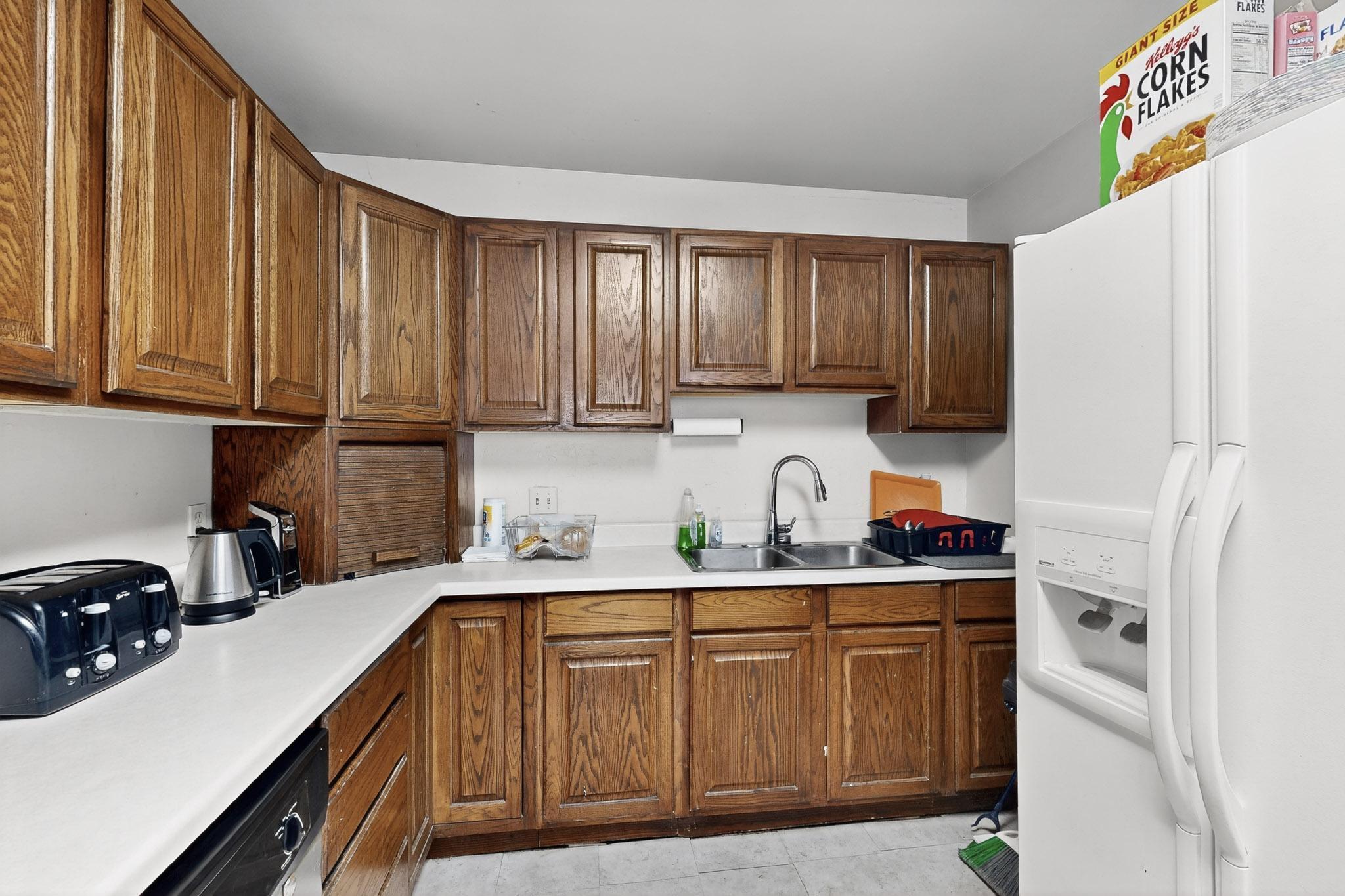 601 PALOMAS Drive SE