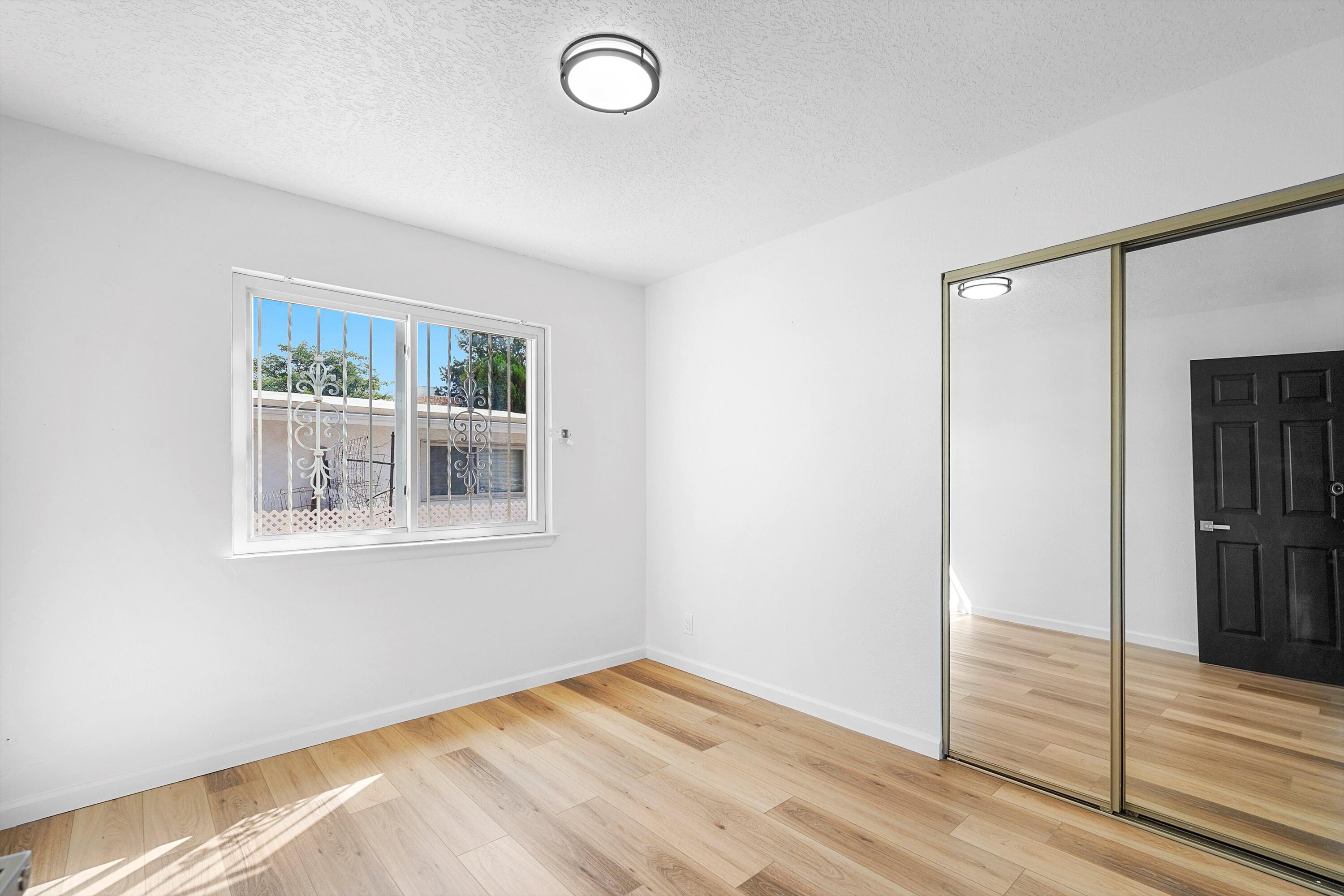 1812 Sandler Court NE