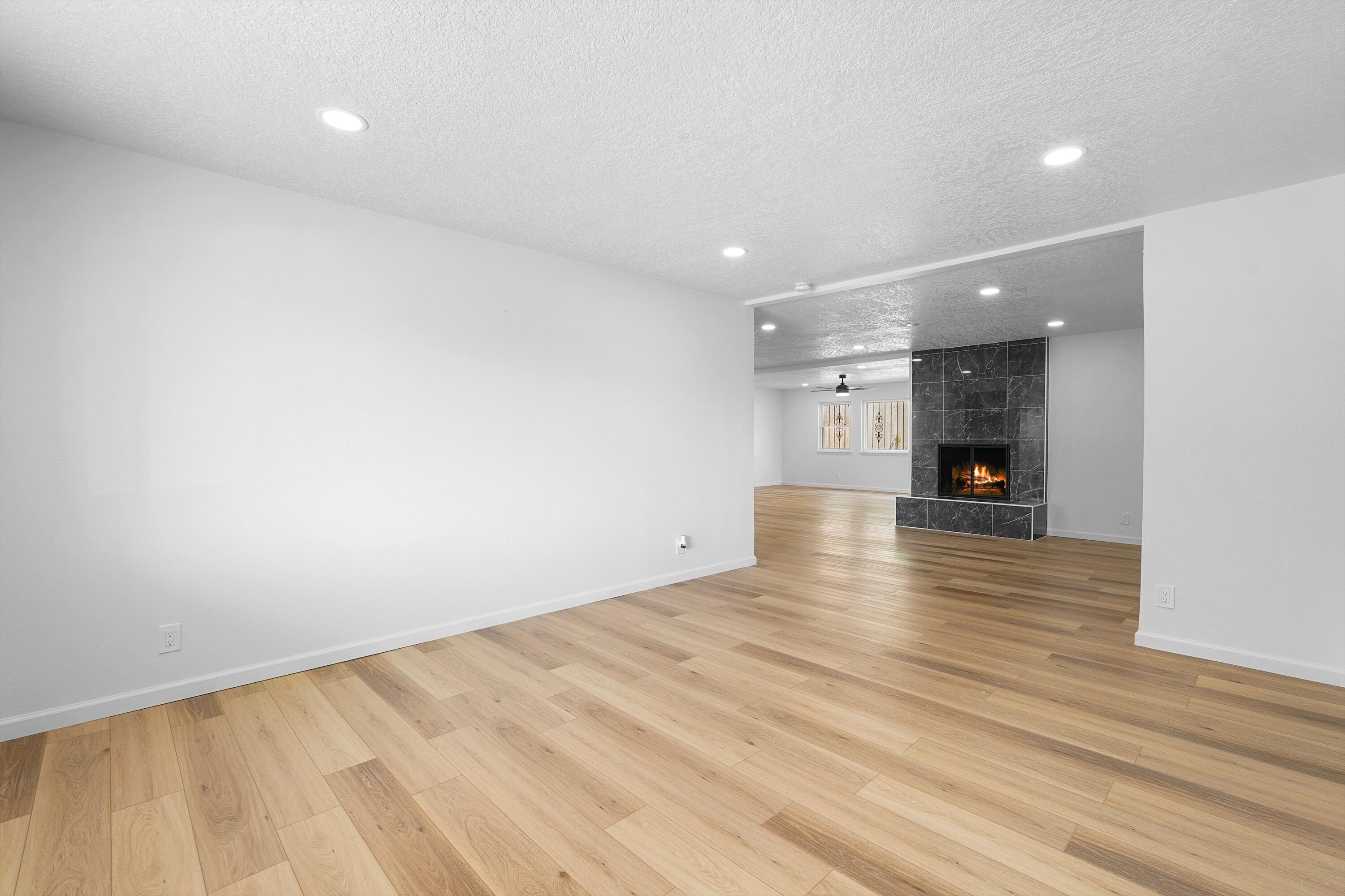 1812 Sandler Court NE