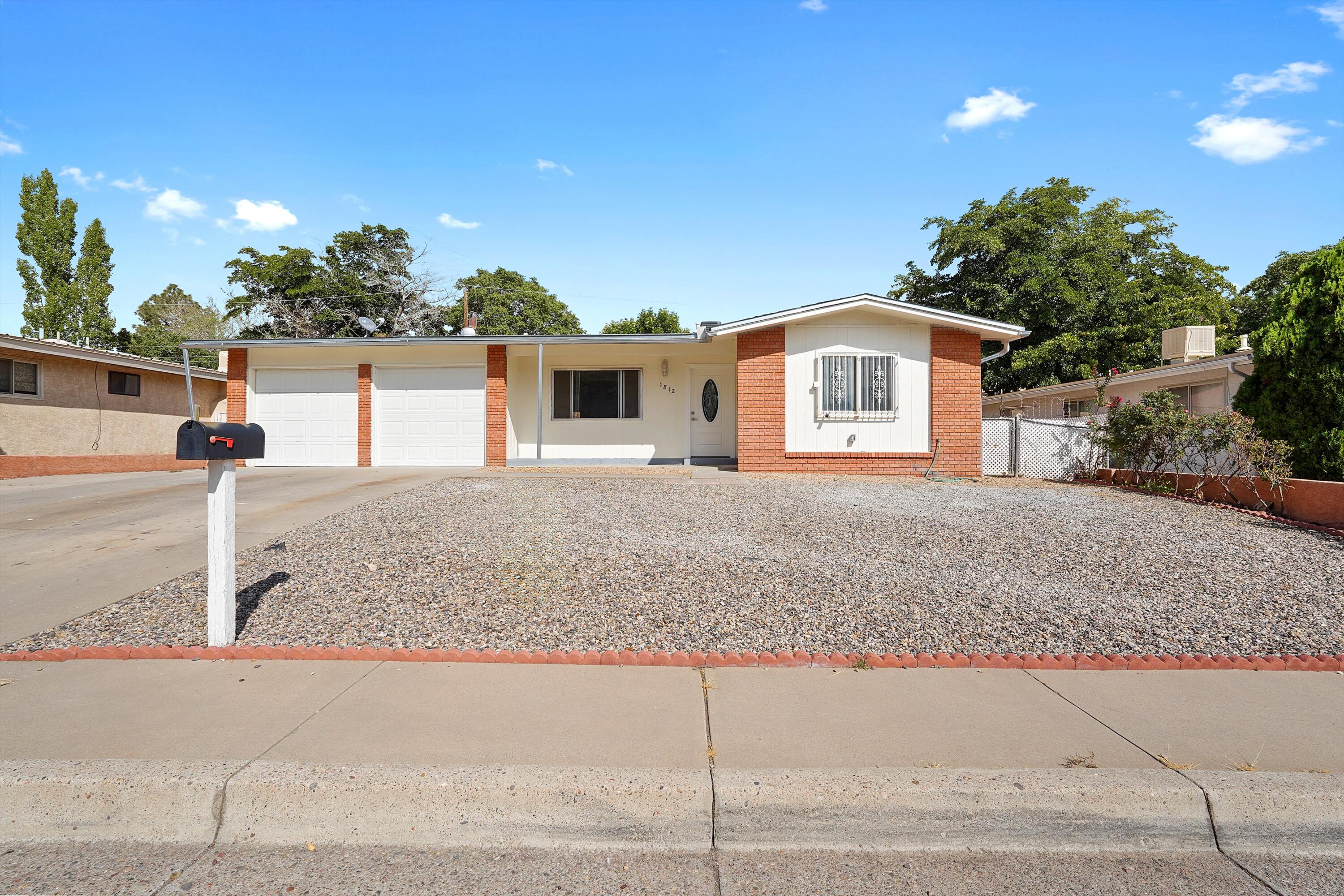 1812 Sandler Court NE