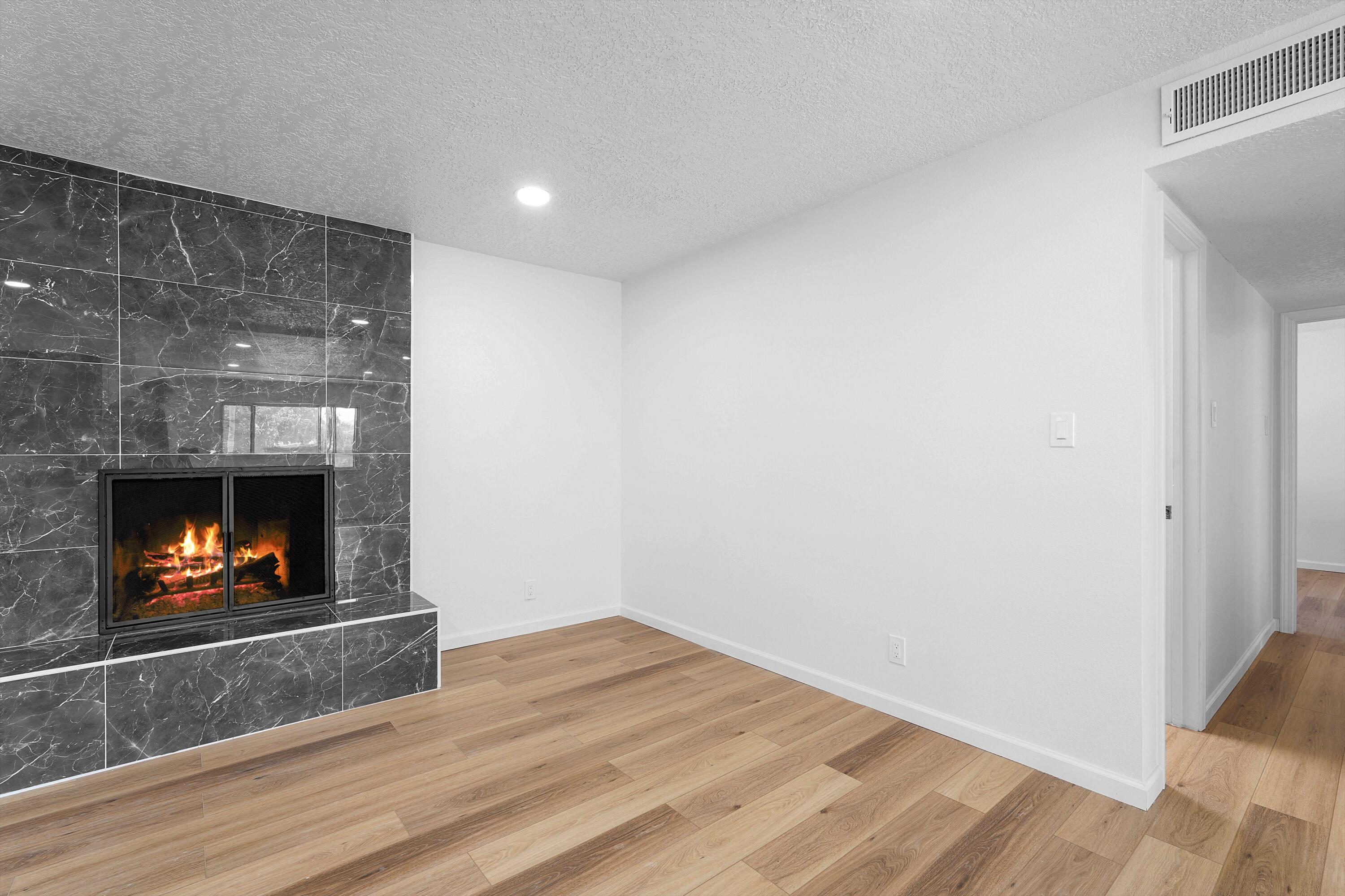 1812 Sandler Court NE