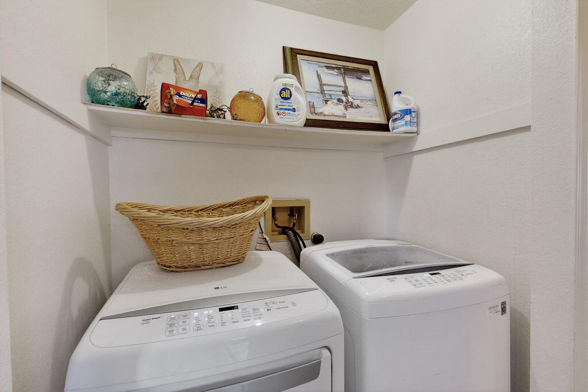 6824 CLEGHORN Road NW