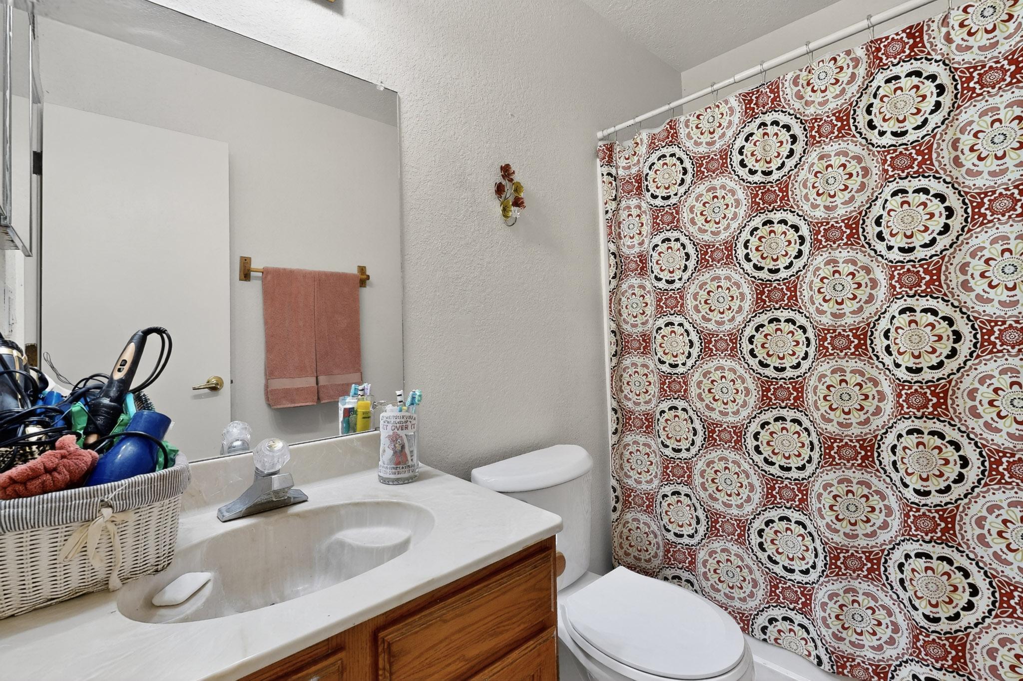 6824 CLEGHORN Road NW