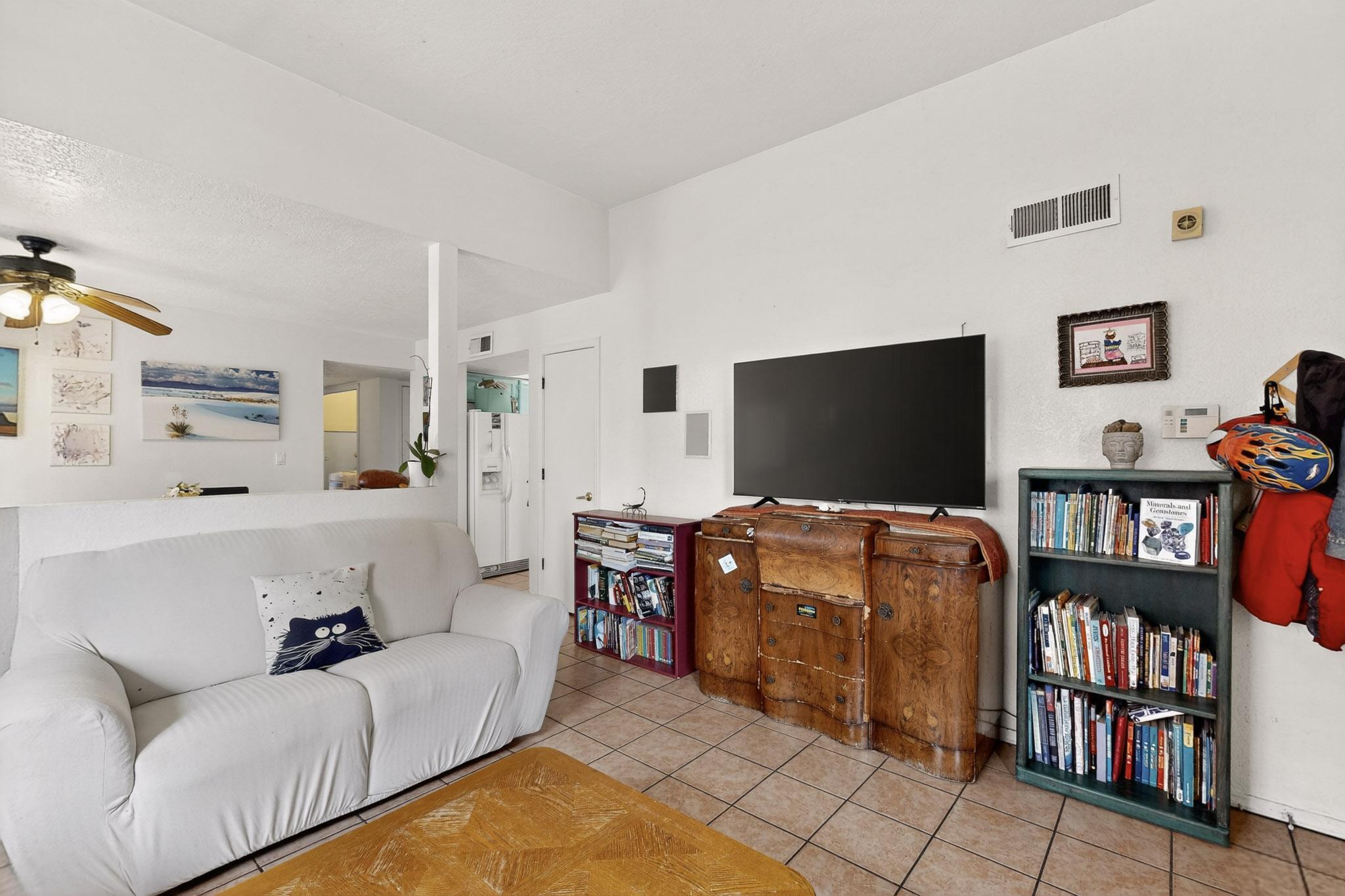 6824 CLEGHORN Road NW