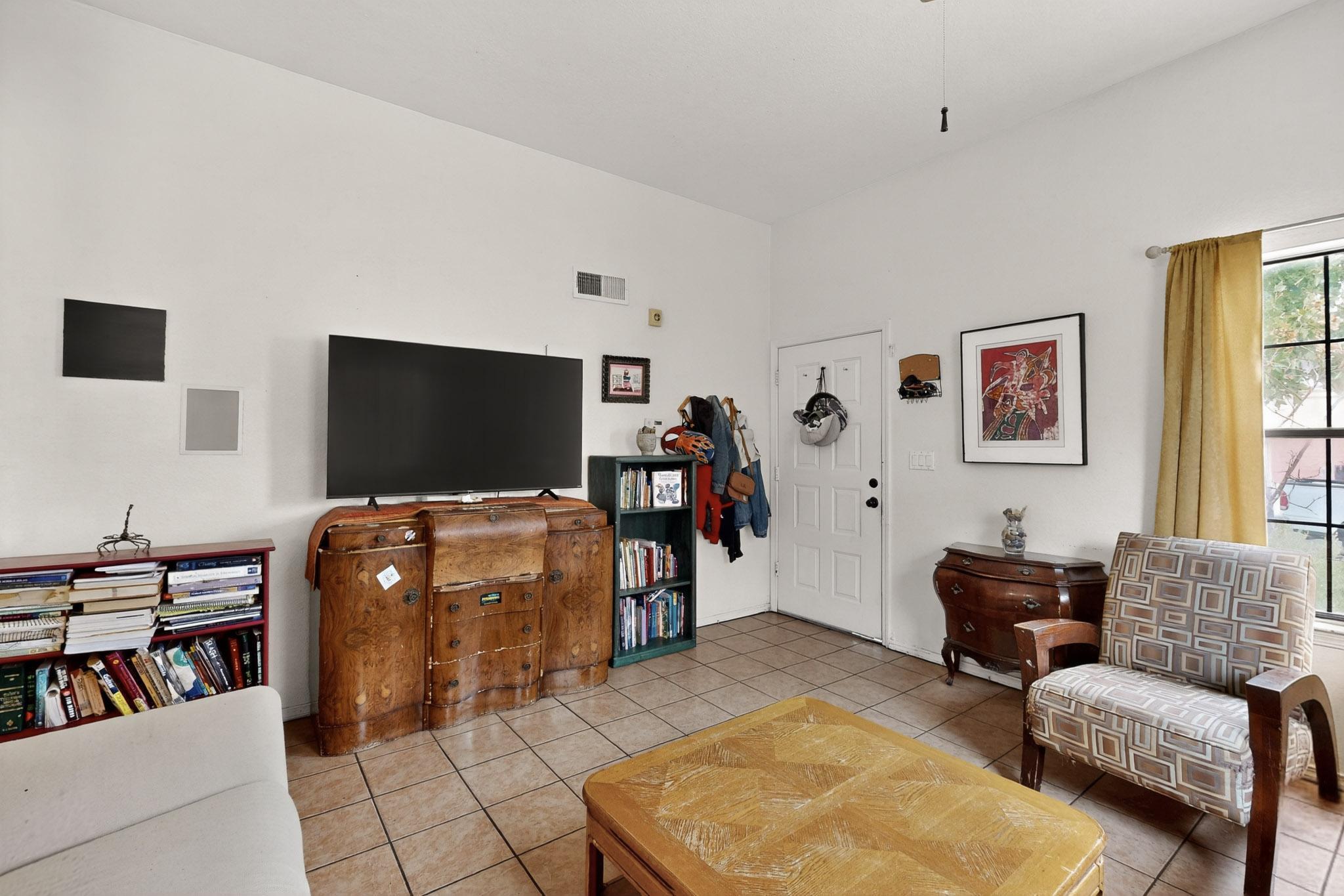 6824 CLEGHORN Road NW