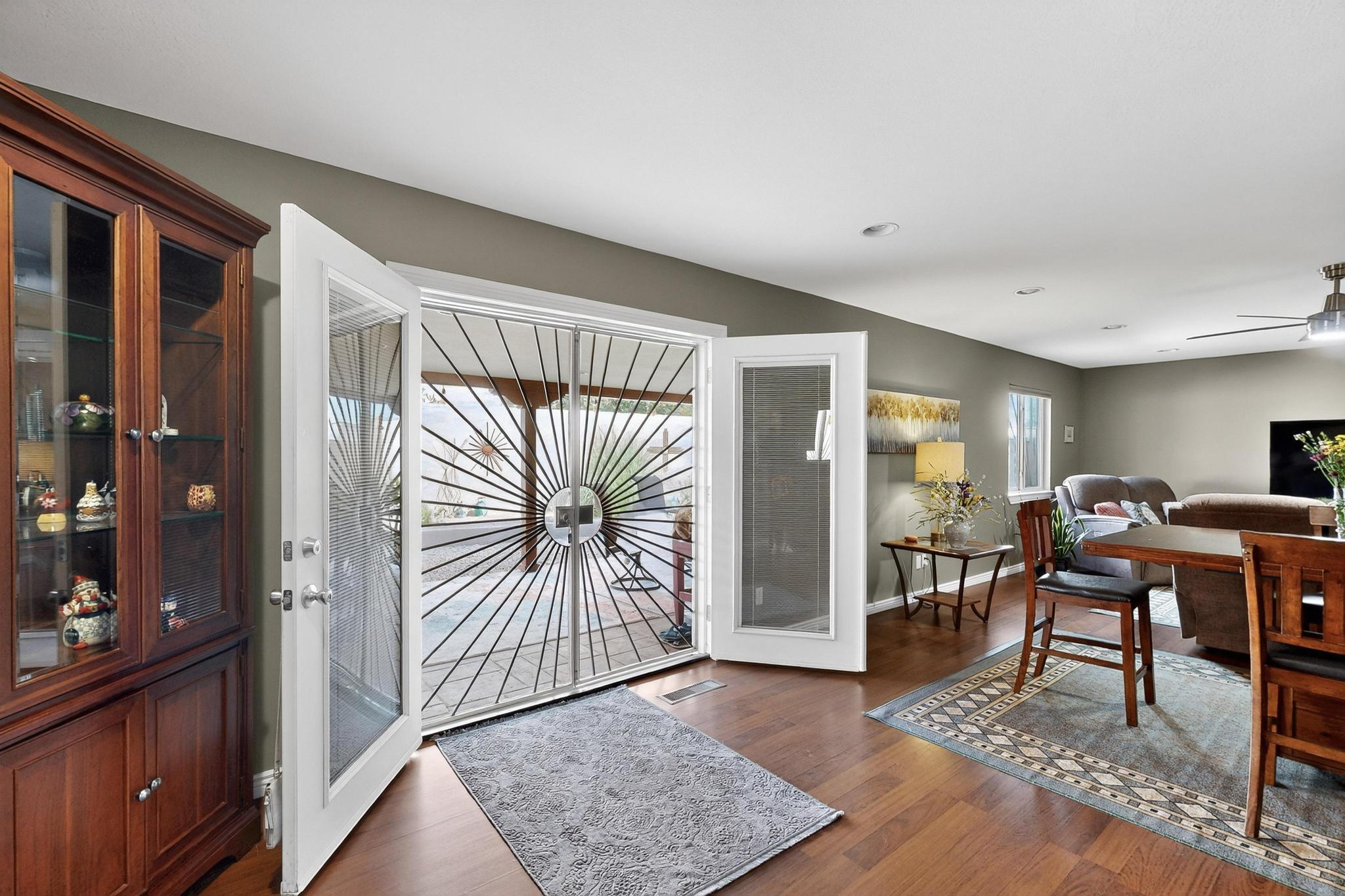 1400 WILLYS KNIGHT Drive NE