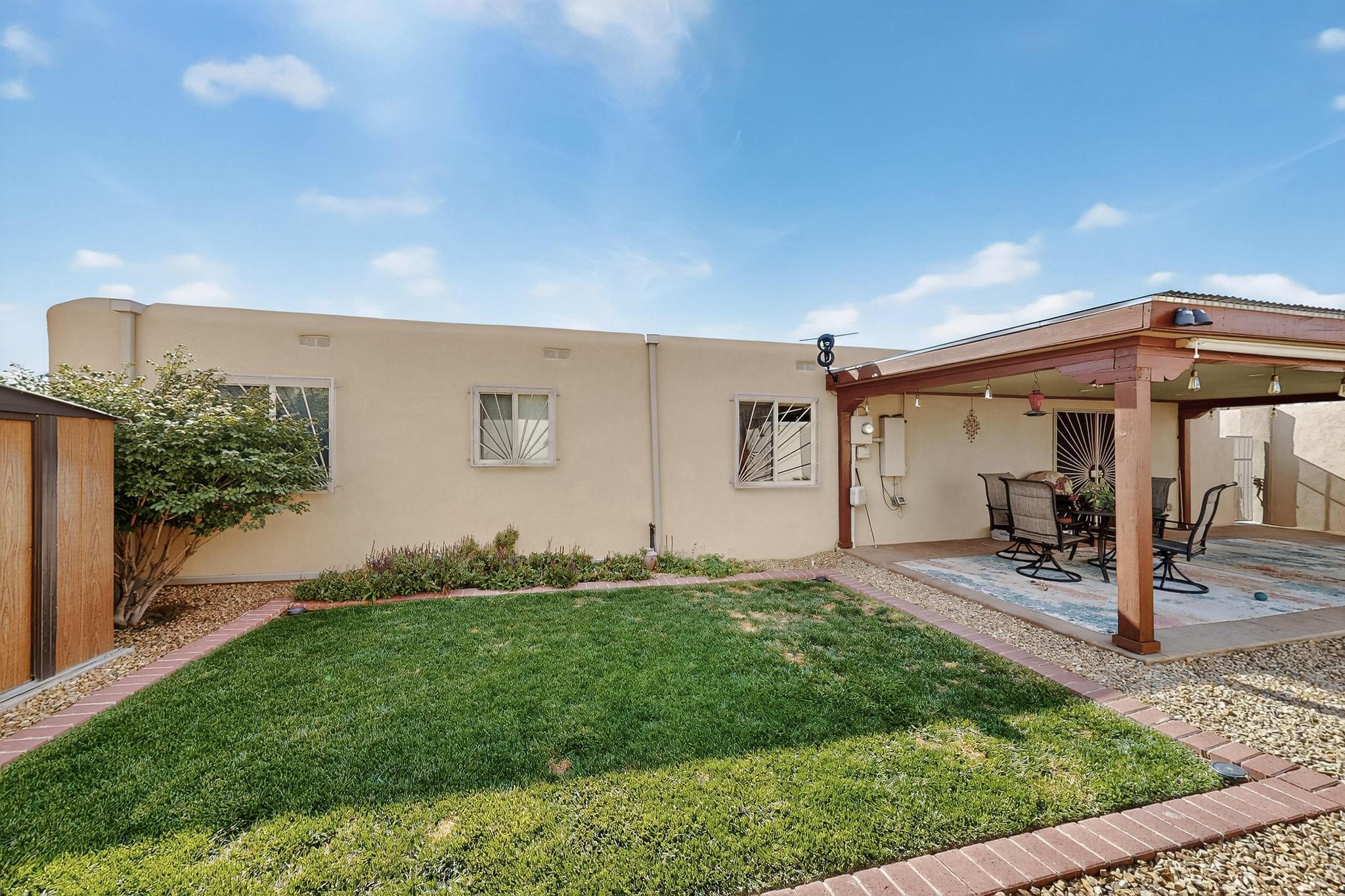 1400 WILLYS KNIGHT Drive NE