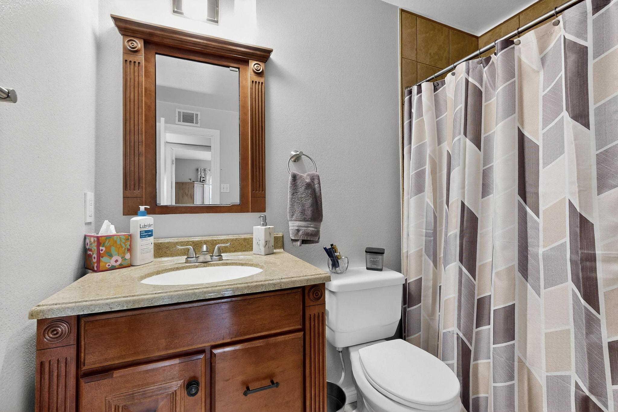 1400 WILLYS KNIGHT Drive NE