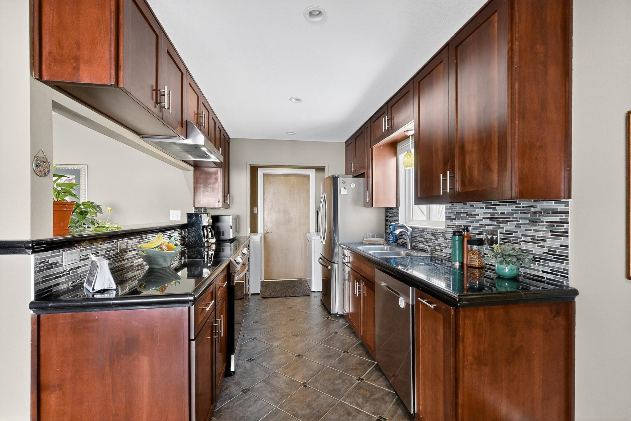 1400 WILLYS KNIGHT Drive NE