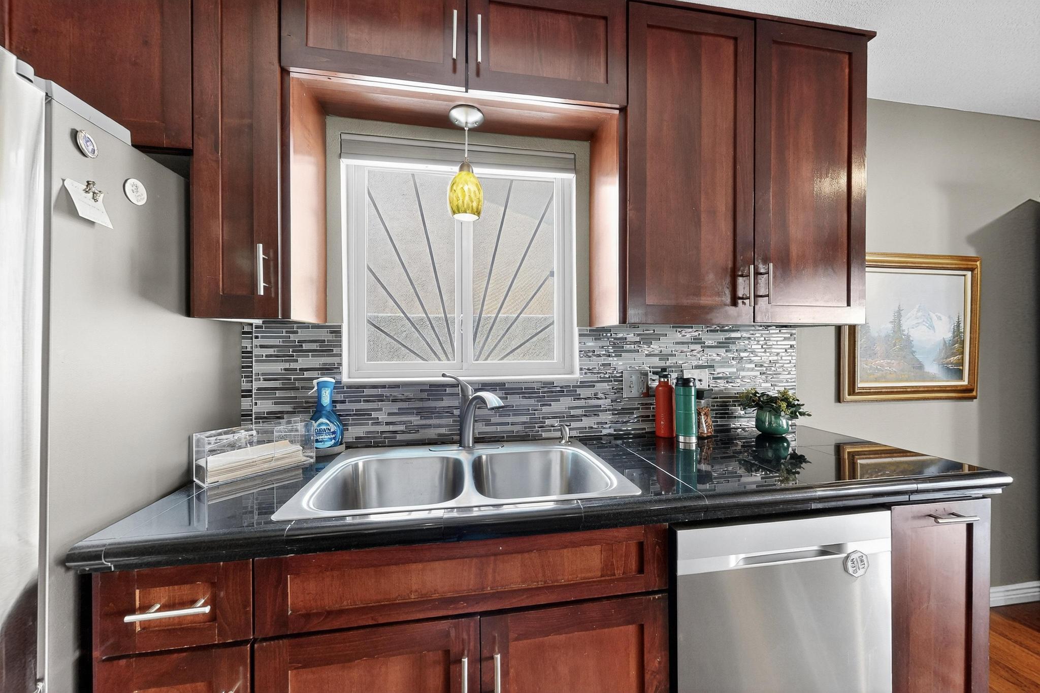 1400 WILLYS KNIGHT Drive NE