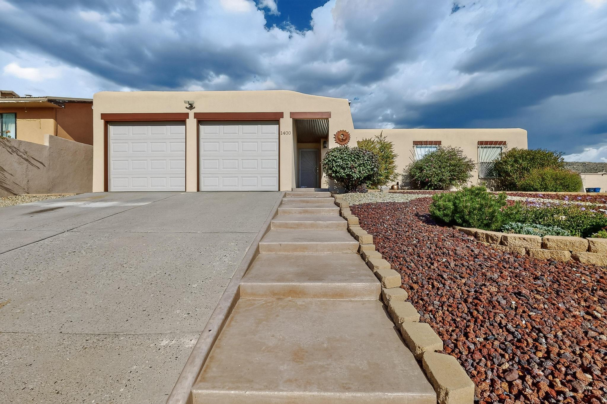 1400 WILLYS KNIGHT Drive NE