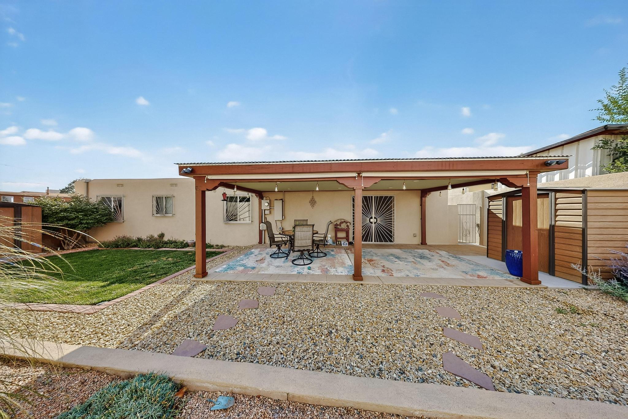 1400 WILLYS KNIGHT Drive NE