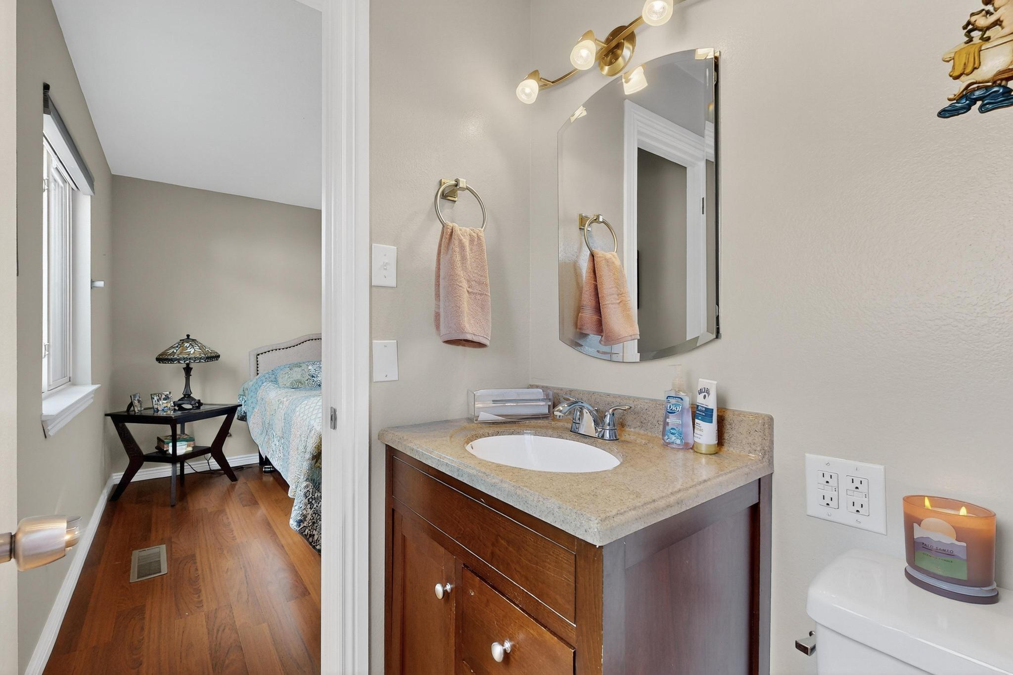 1400 WILLYS KNIGHT Drive NE