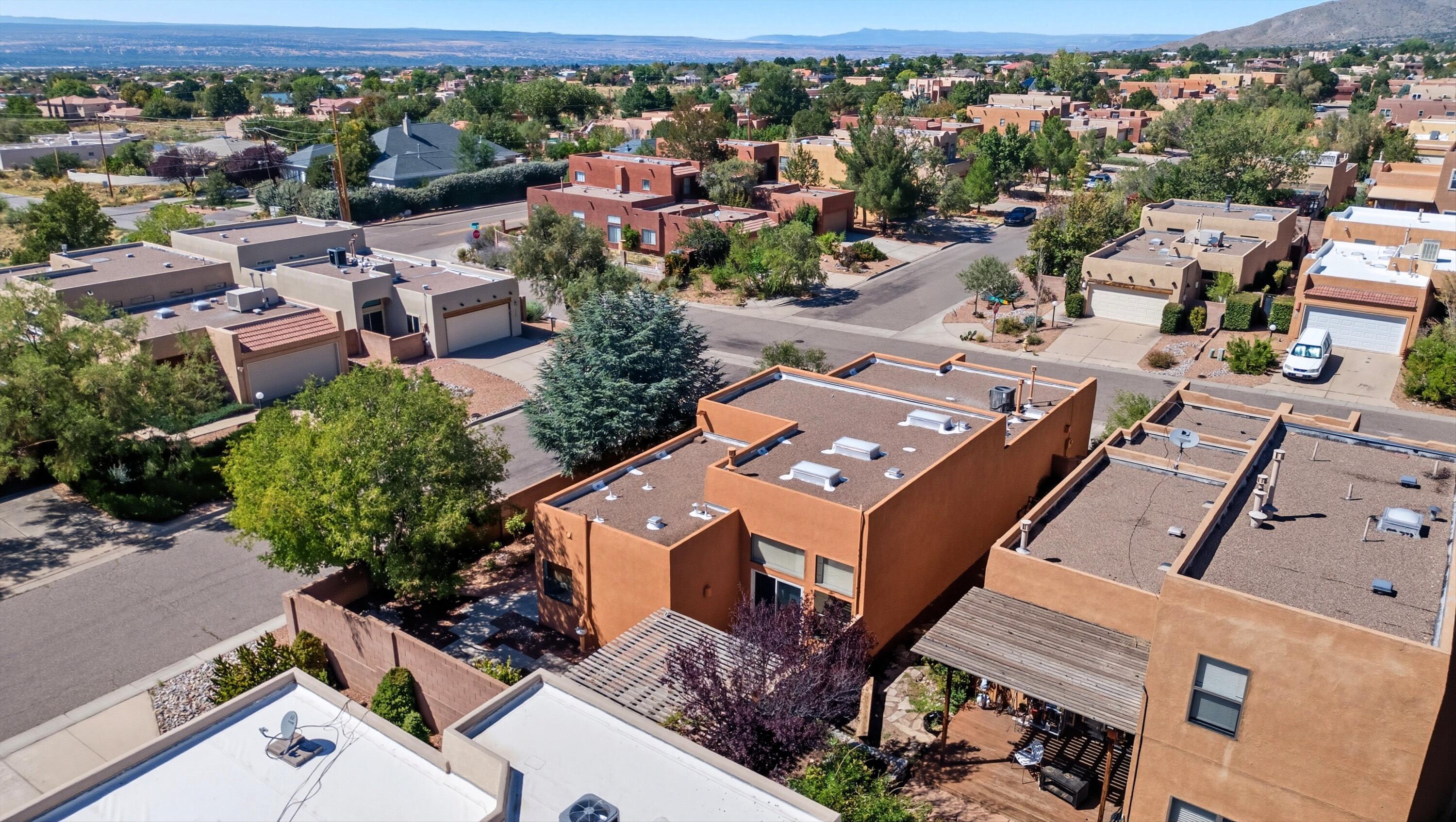 2141 COYOTE WILLOW Avenue NE