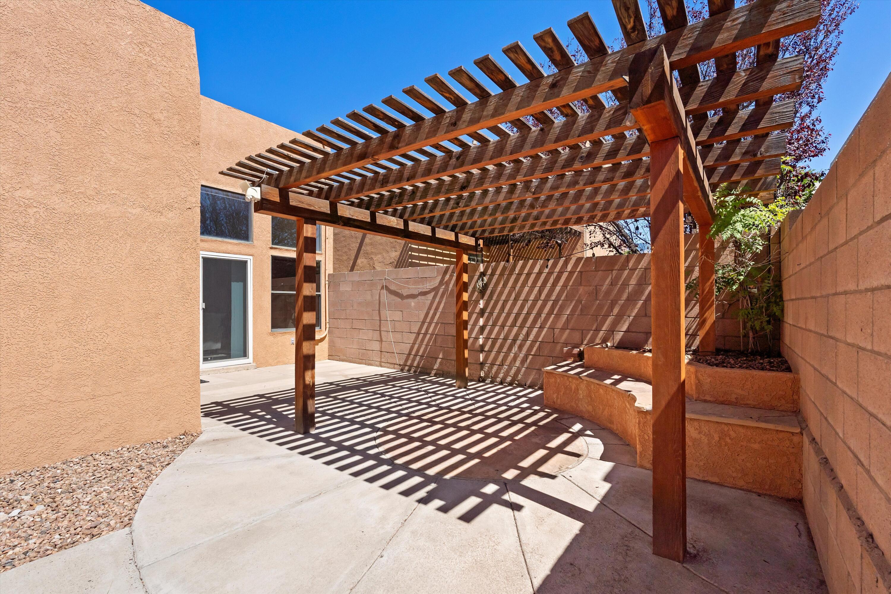 2141 COYOTE WILLOW Avenue NE