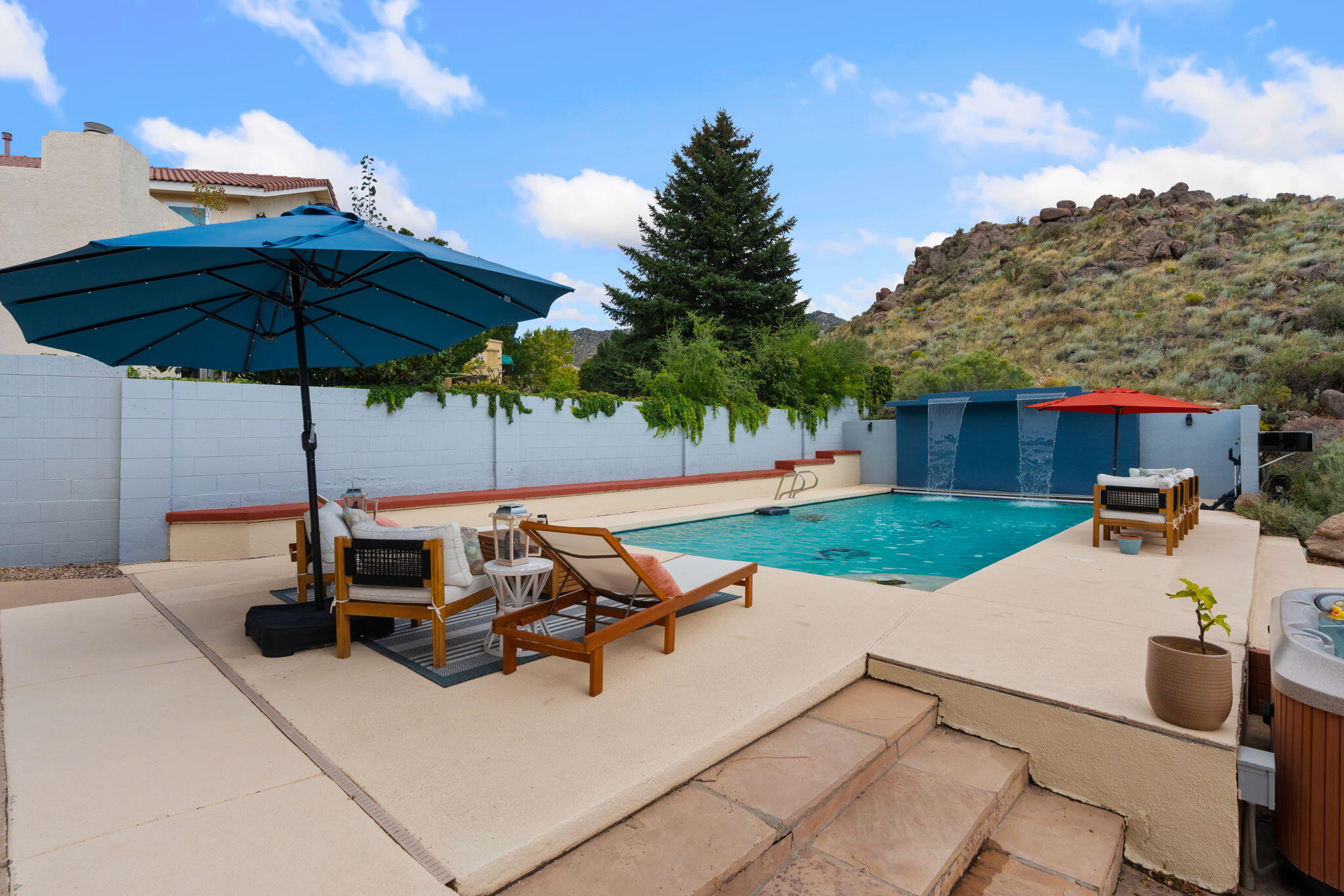 13616 CRESTED BUTTE Drive NE