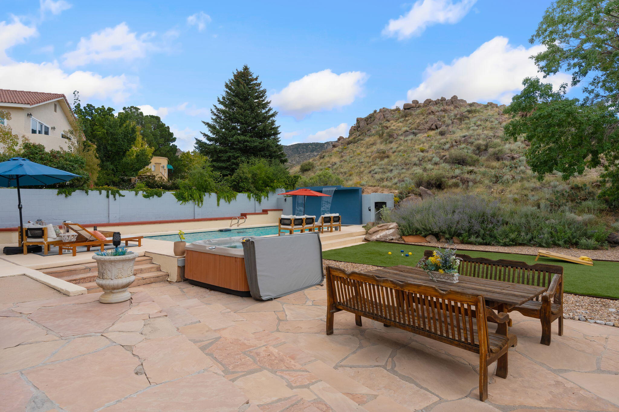 13616 CRESTED BUTTE Drive NE