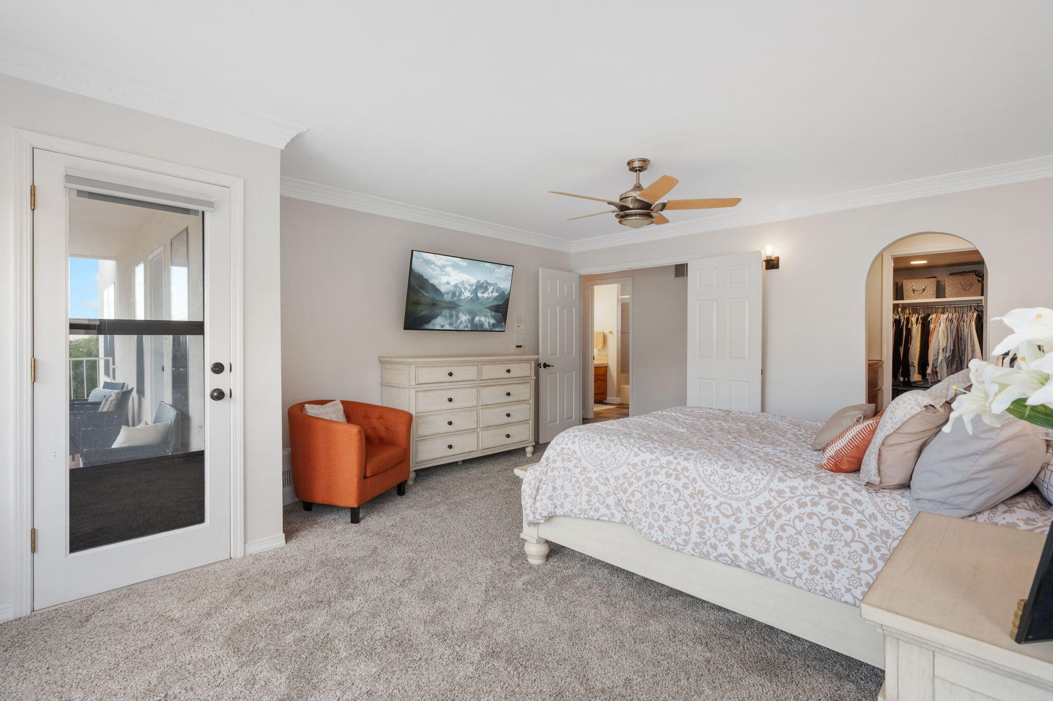 13616 CRESTED BUTTE Drive NE