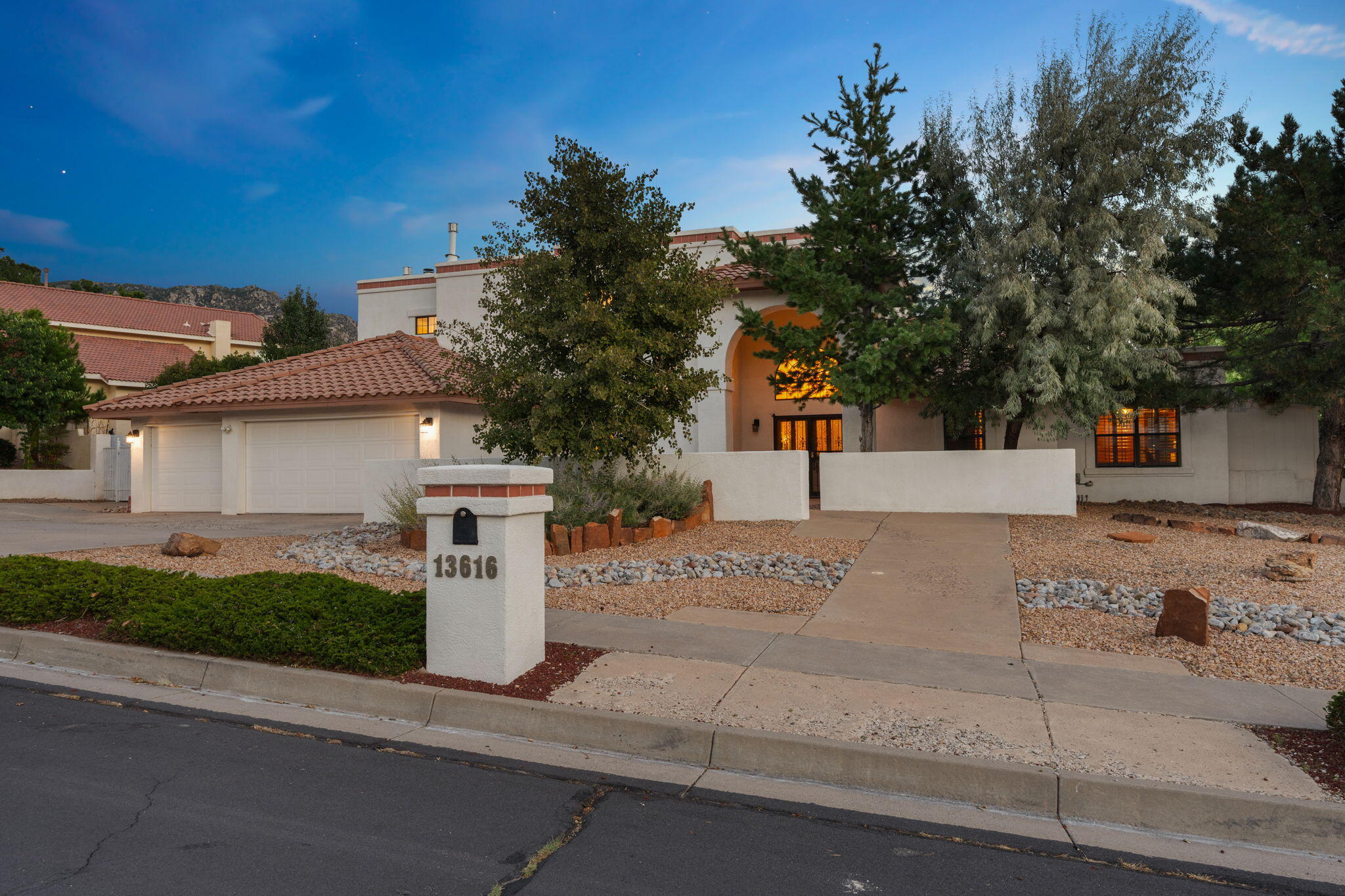 13616 CRESTED BUTTE Drive NE