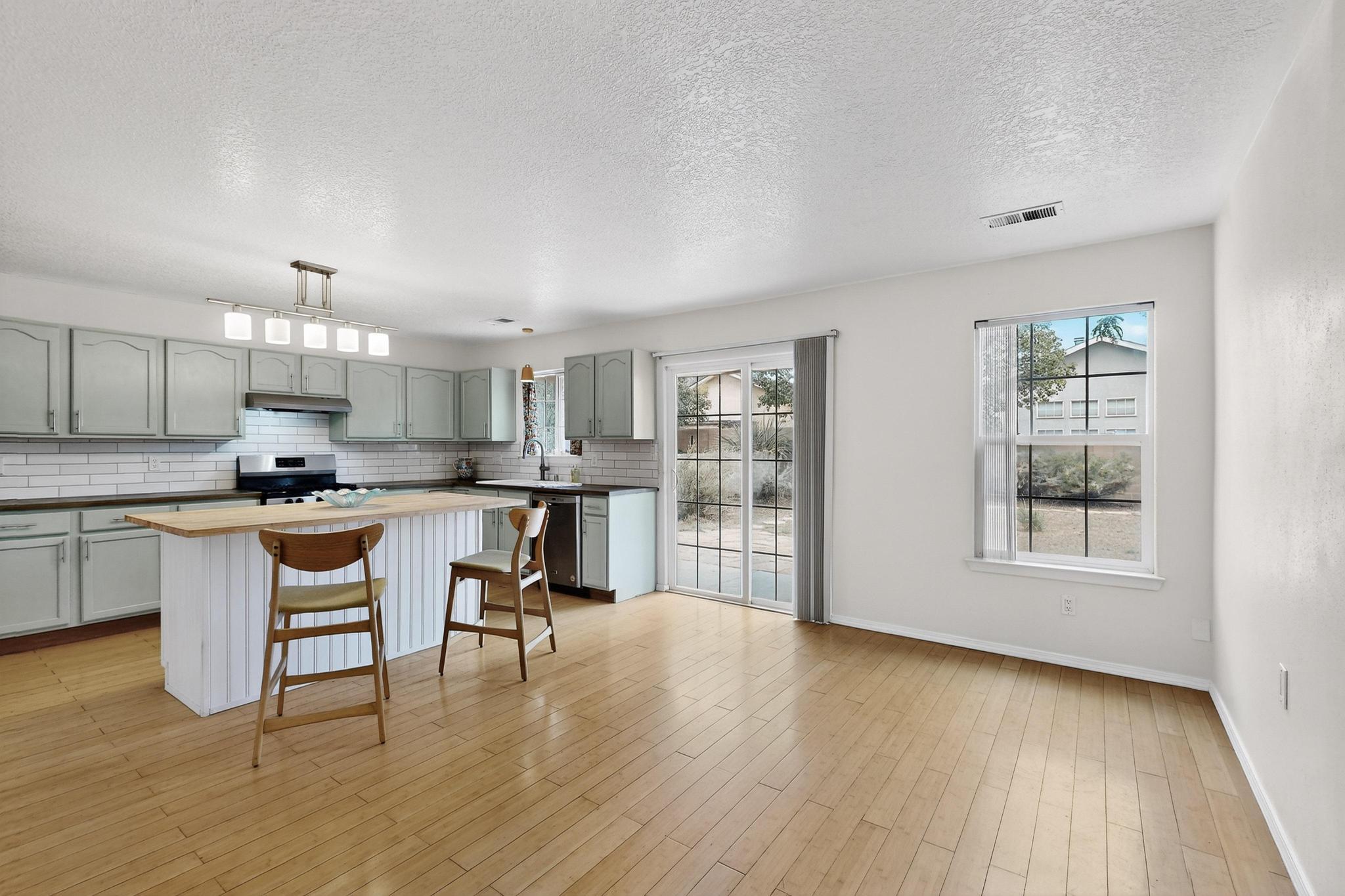 10244 VENTANA HILLS Road NW