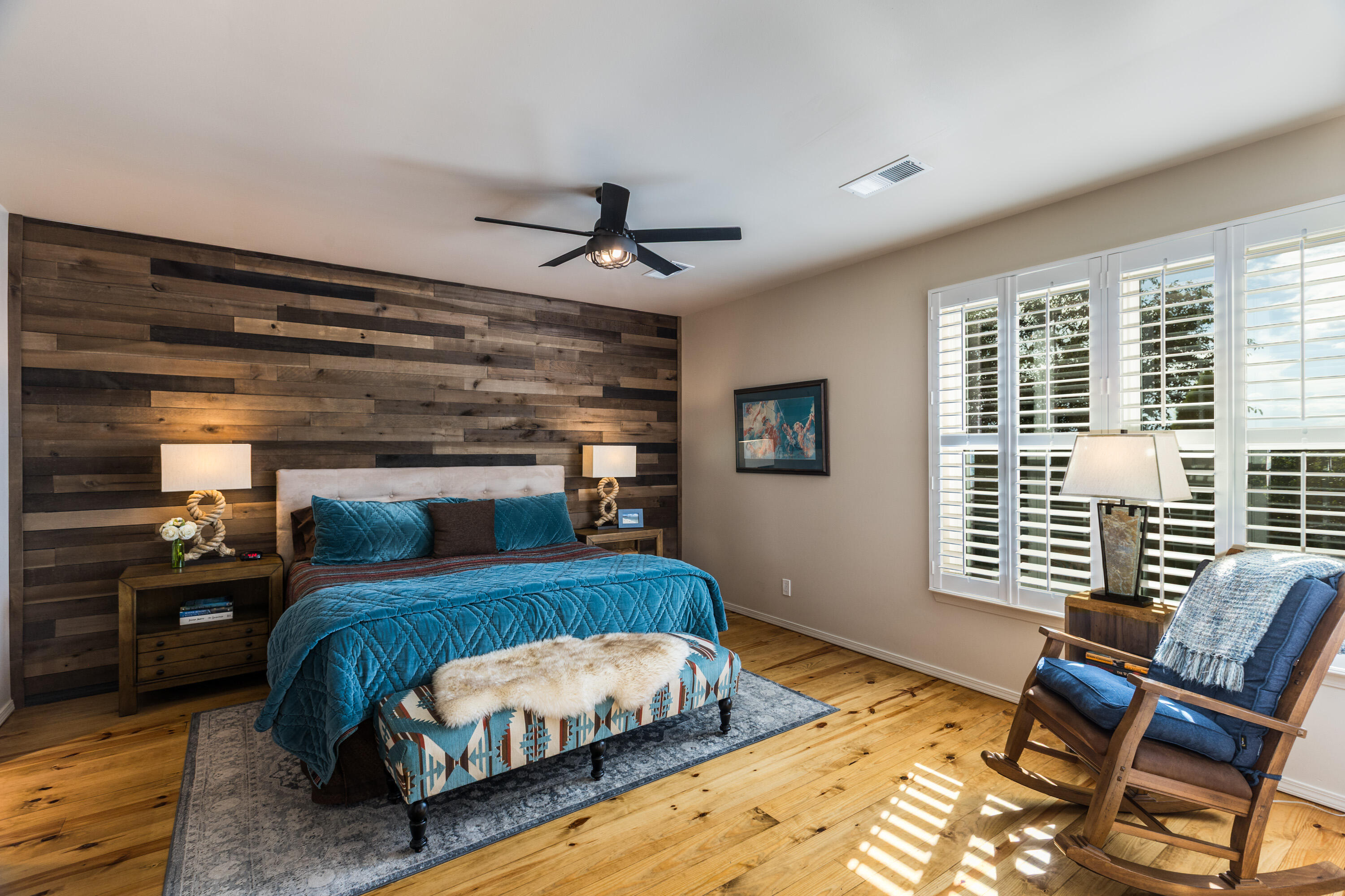 711 TRAMWAY Place NE 30