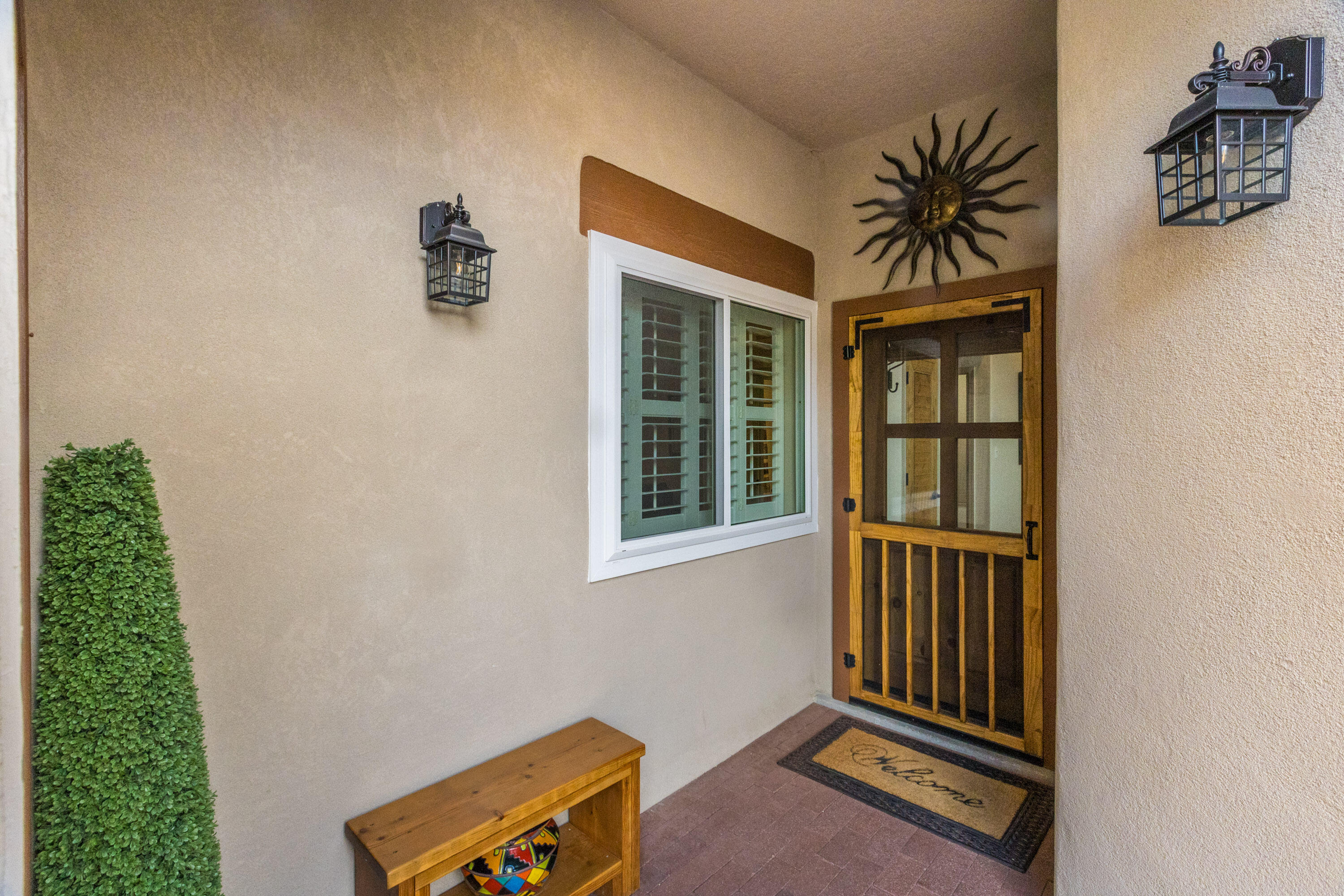 711 TRAMWAY Place NE 30