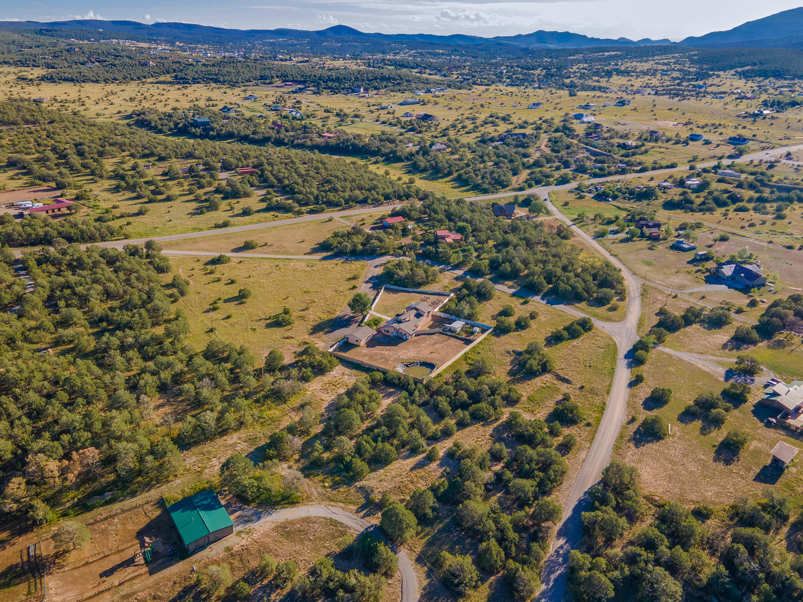 16 RAEL CUTOFF Road