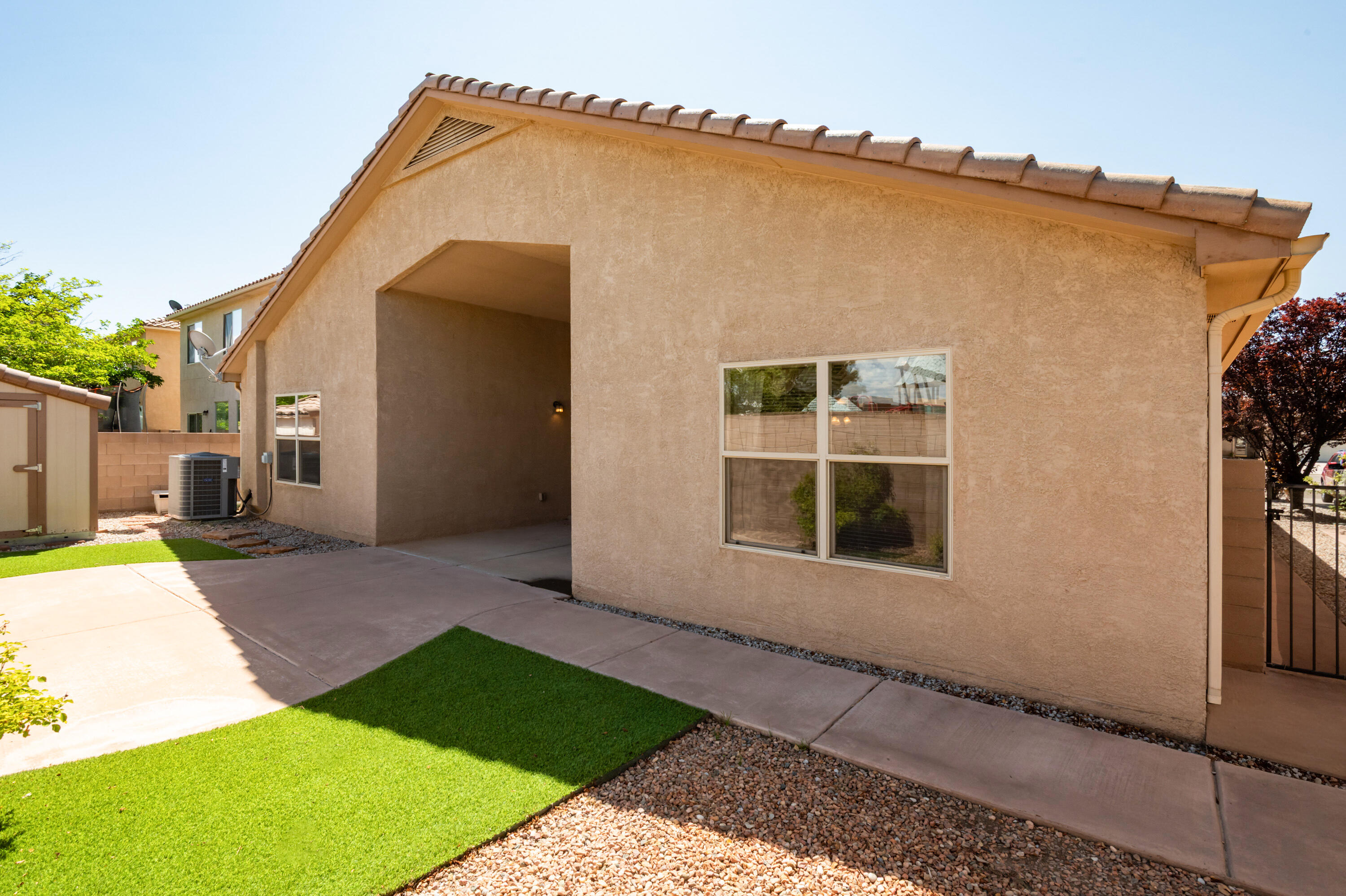 4208 MESA RINCON Drive NW