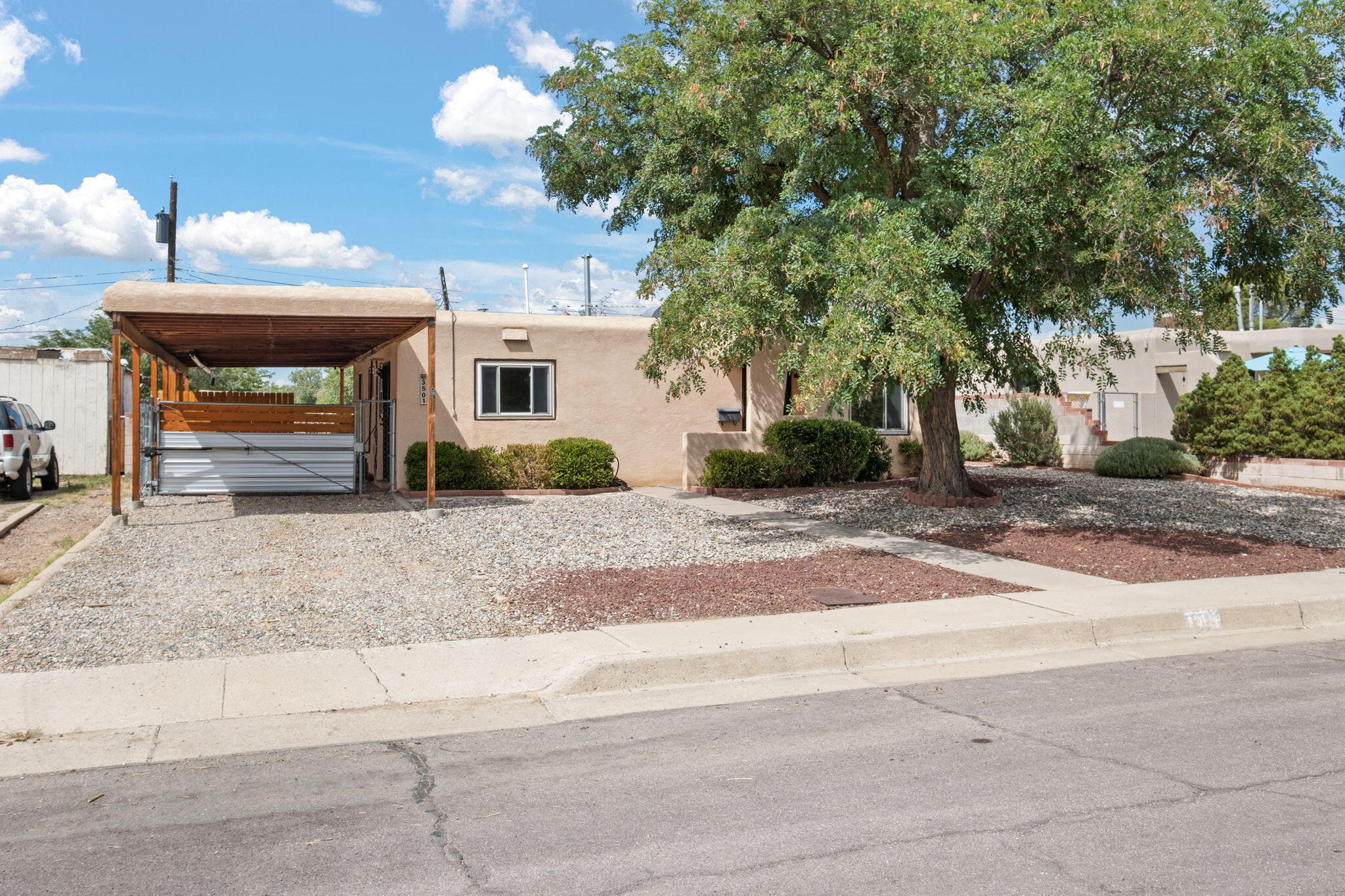 3501 GARCIA Street NE