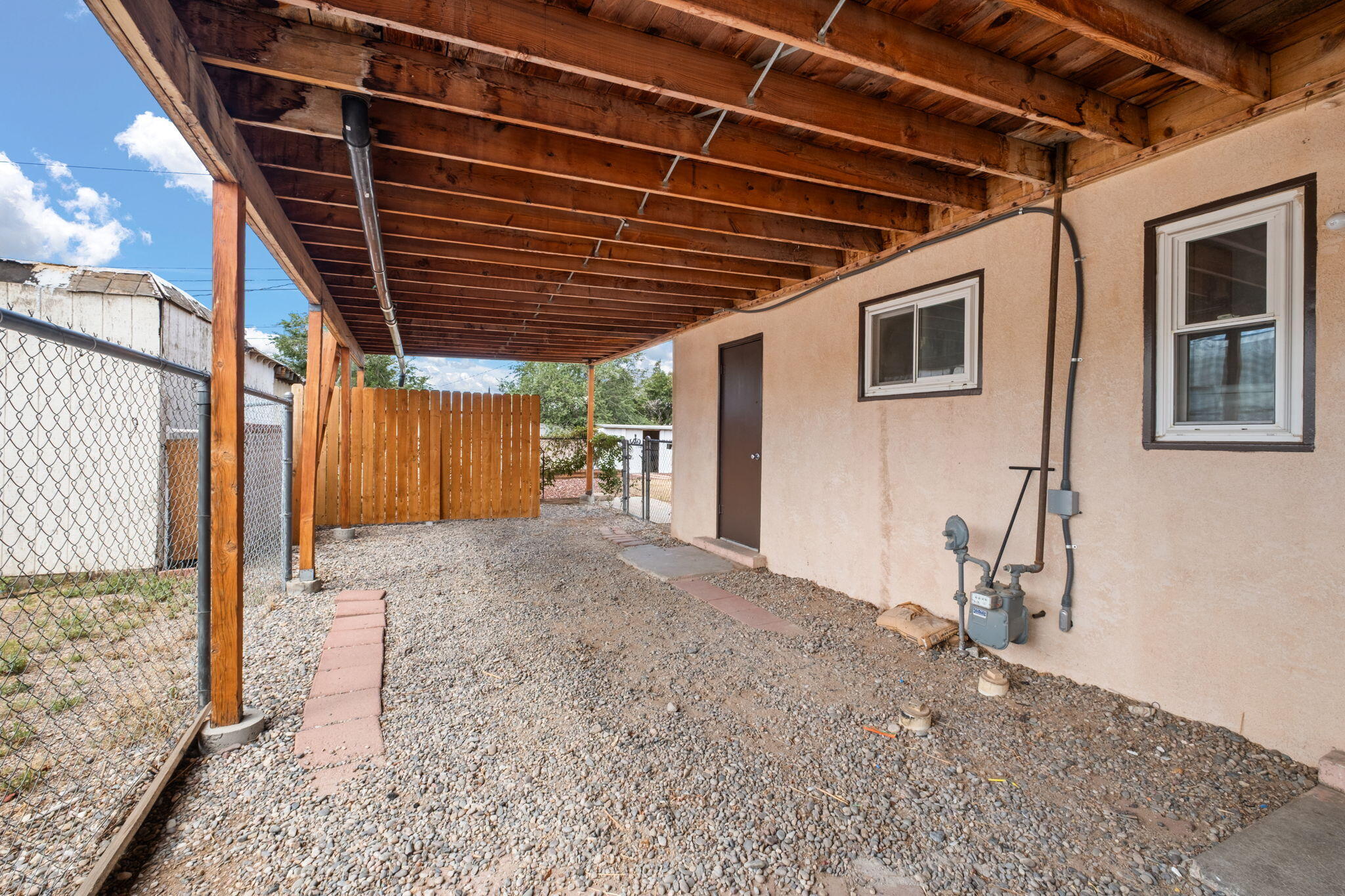 3501 GARCIA Street NE