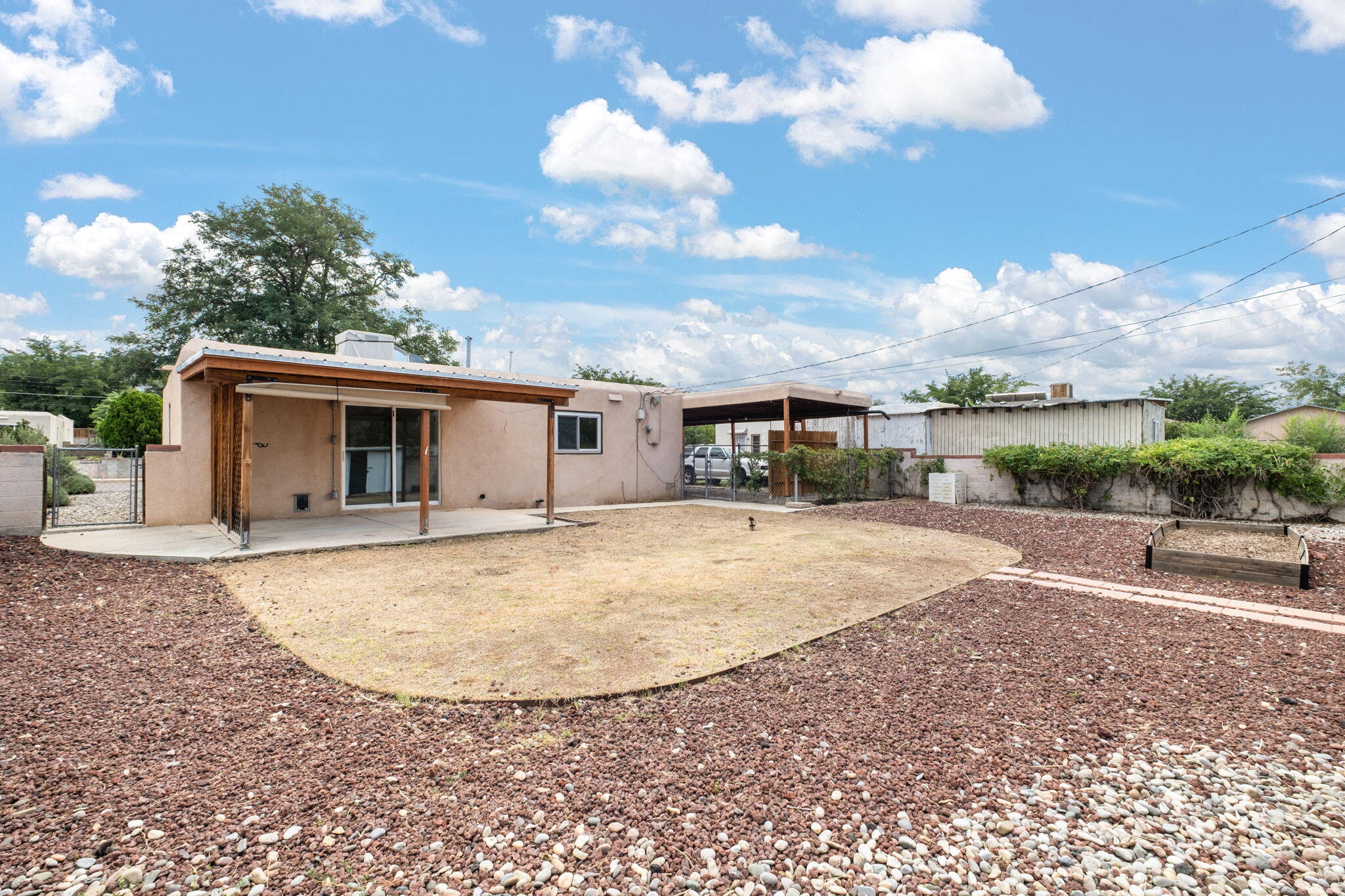 3501 GARCIA Street NE