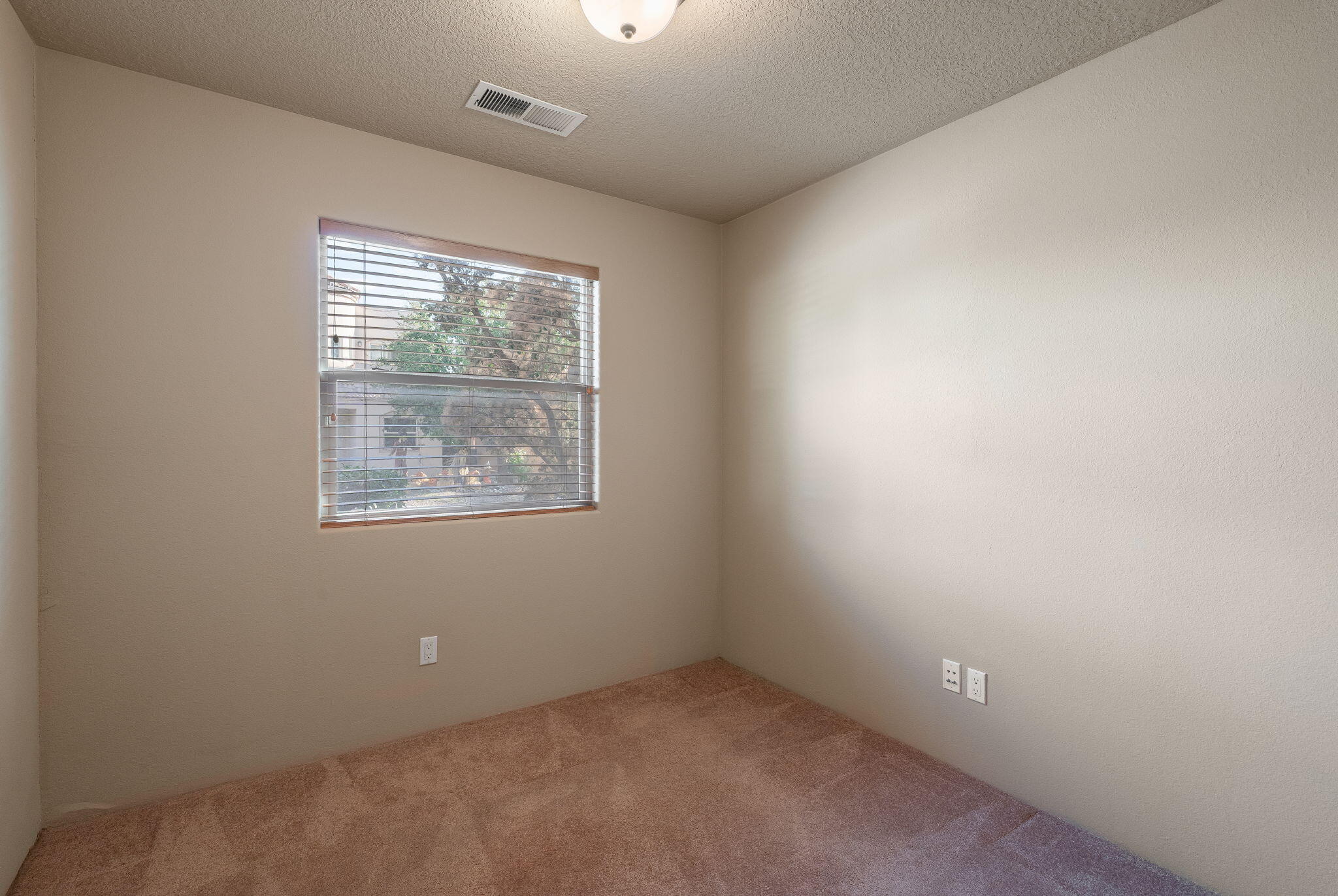 7219 VIA CONTENTA NE