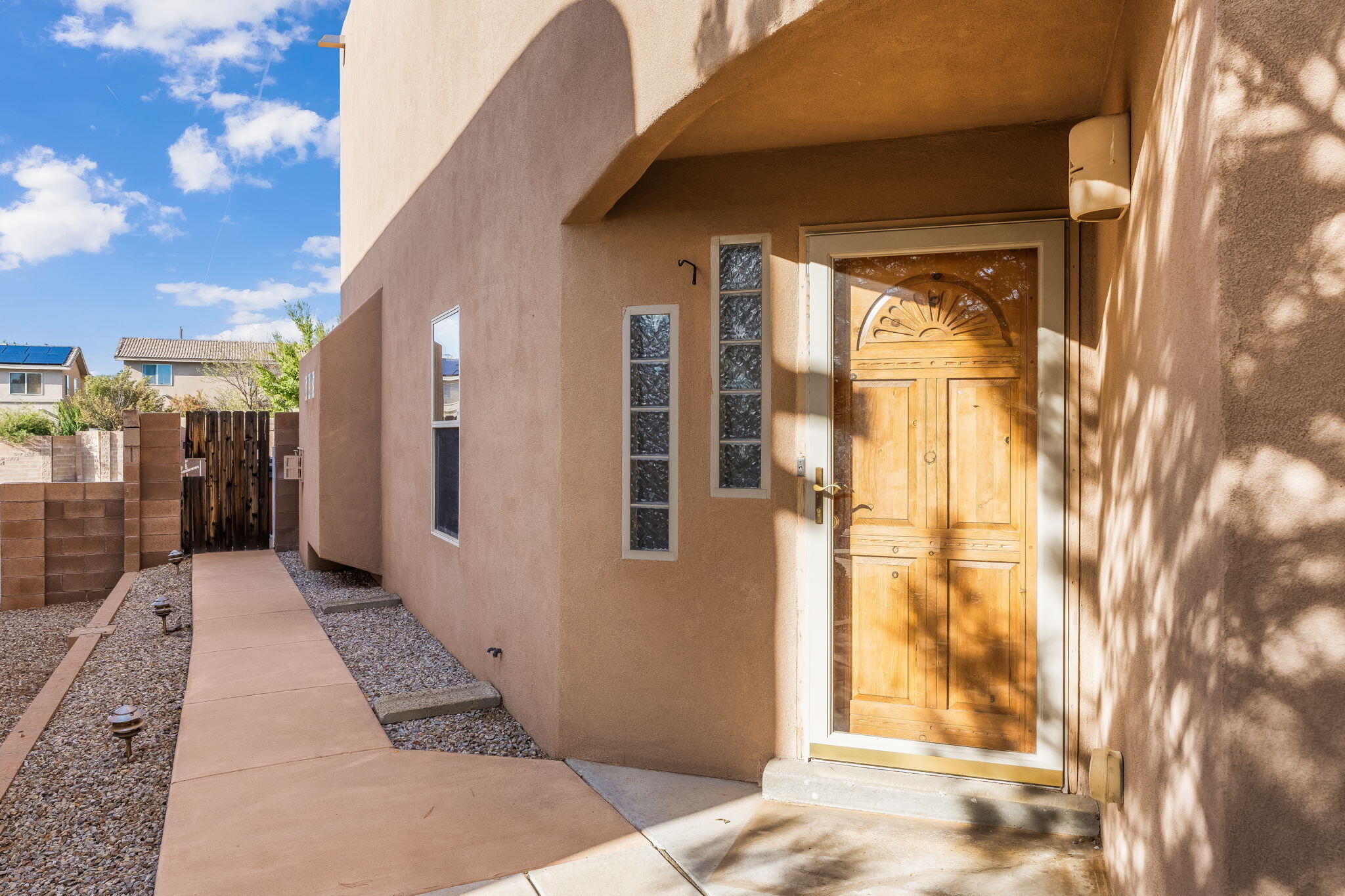 7219 VIA CONTENTA NE