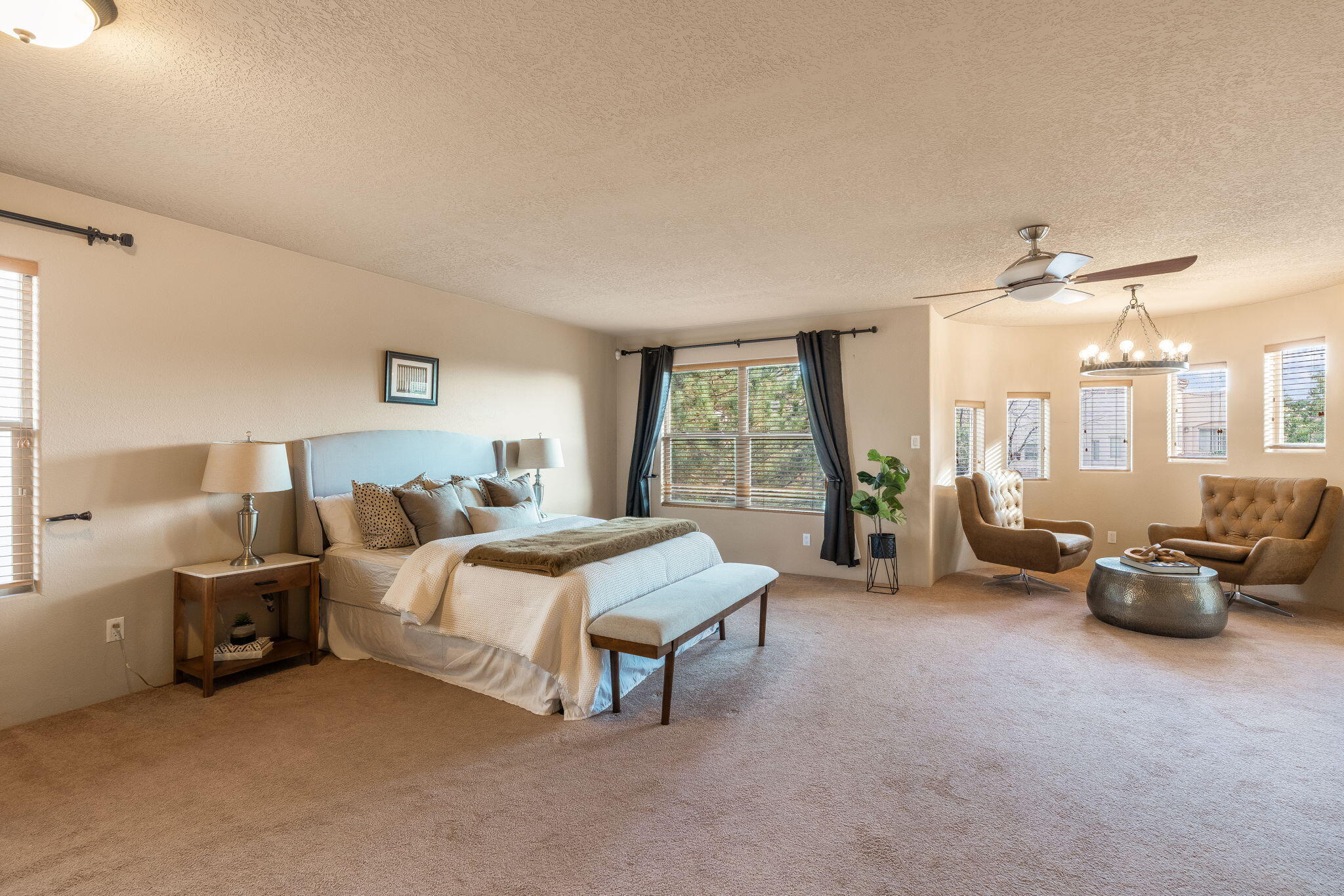 7219 VIA CONTENTA NE