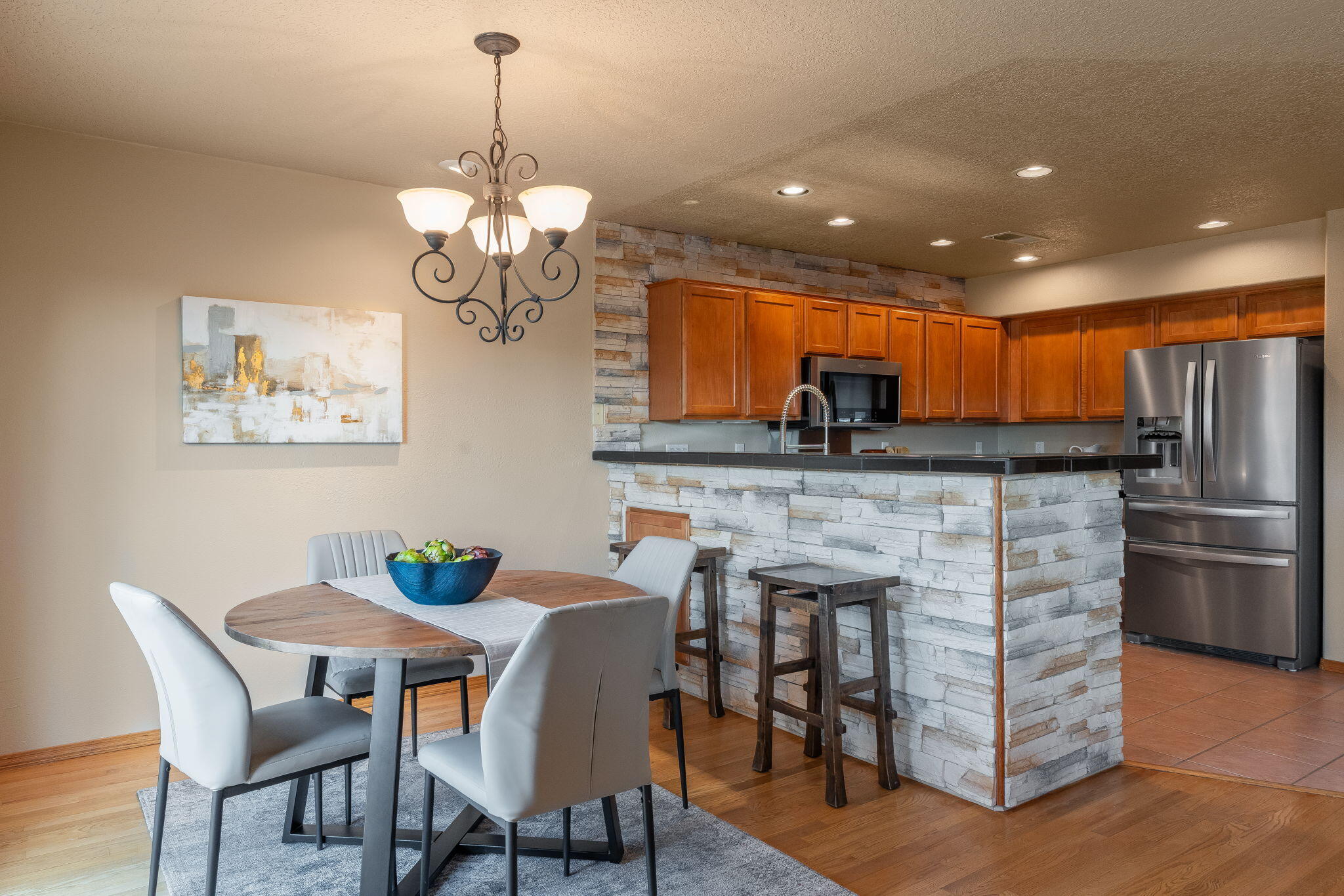 7219 VIA CONTENTA NE