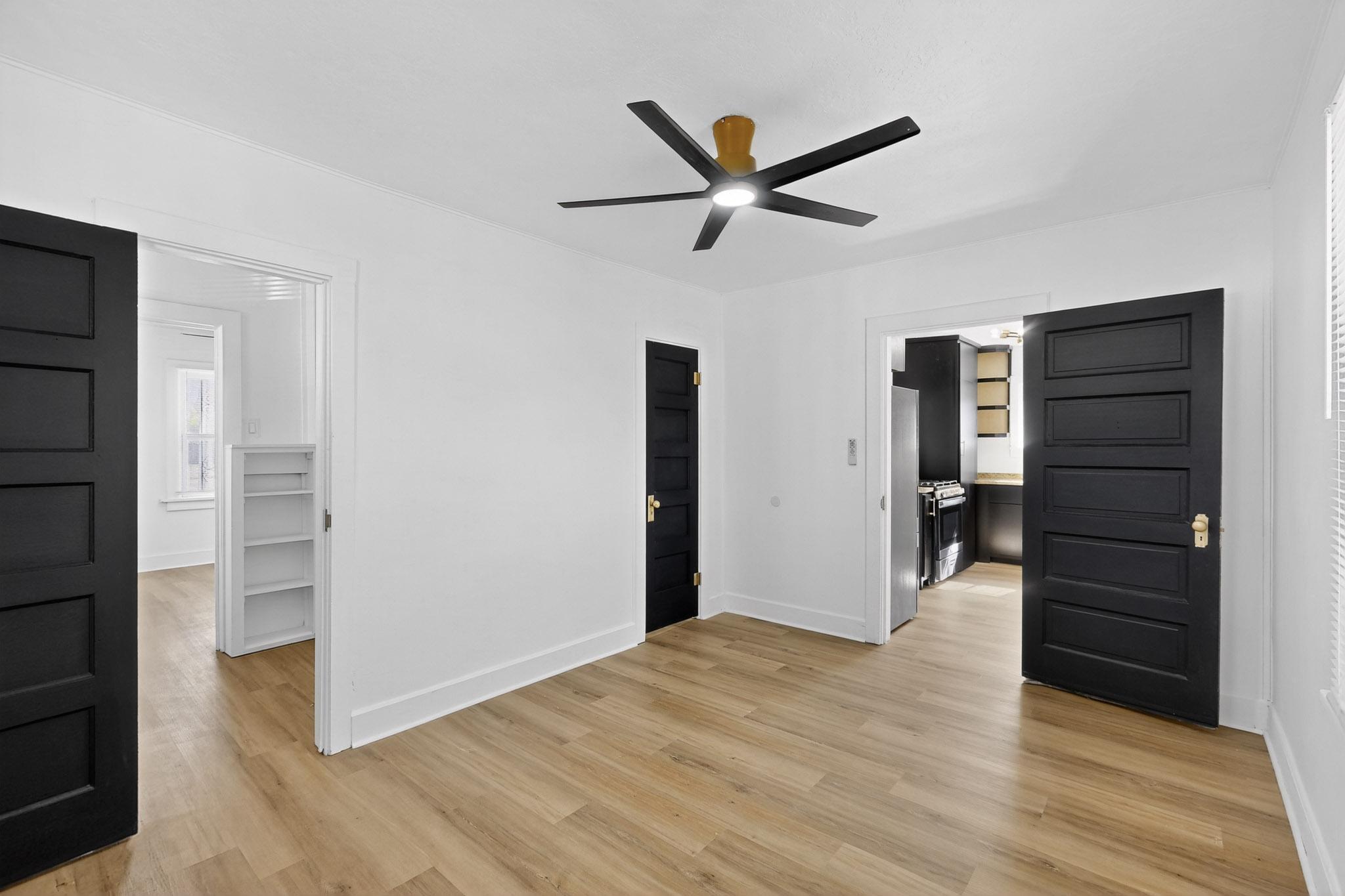 232 CANDELARIA Road NW