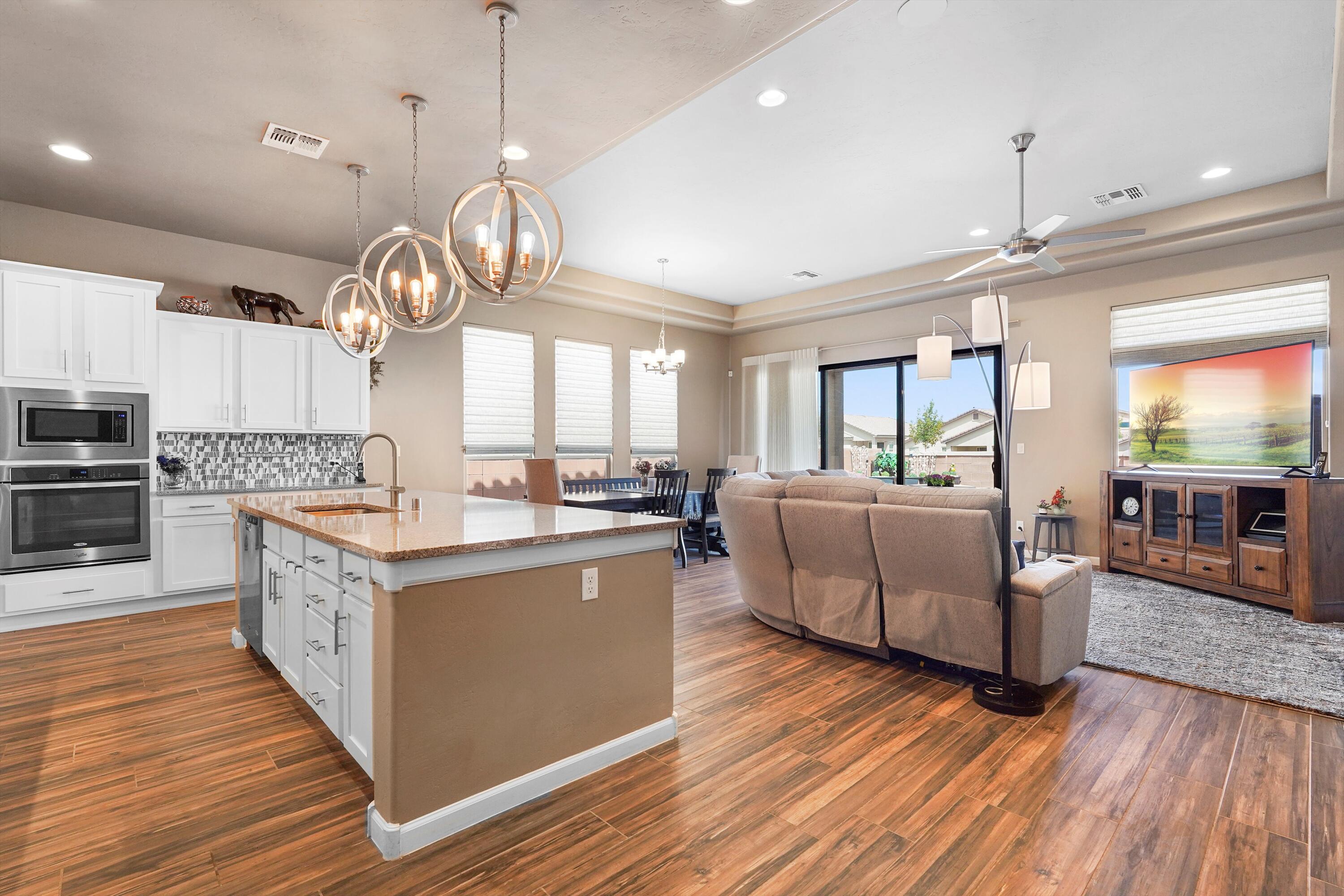 7439 WINDOW PEAK Road NW