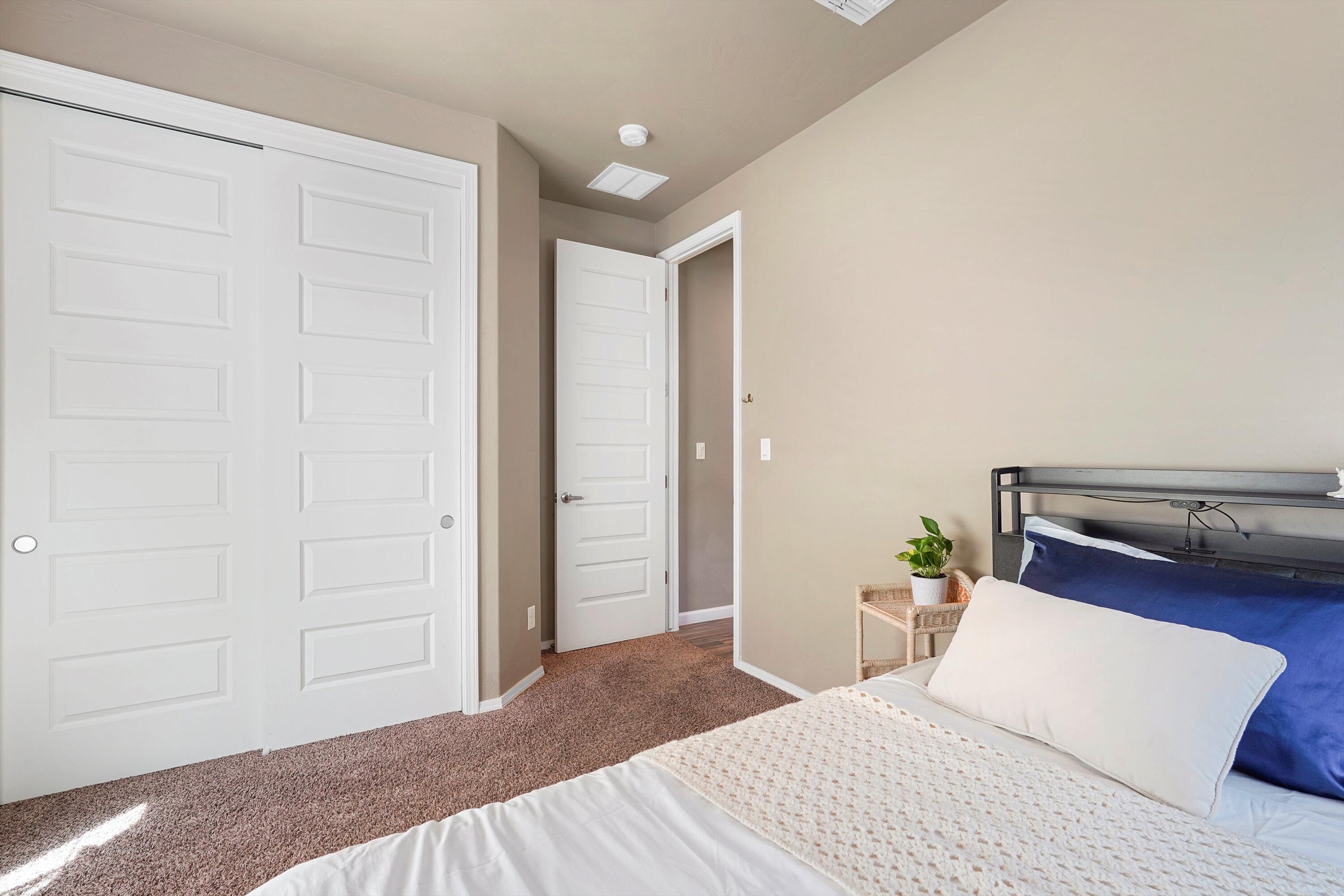 7439 WINDOW PEAK Road NW