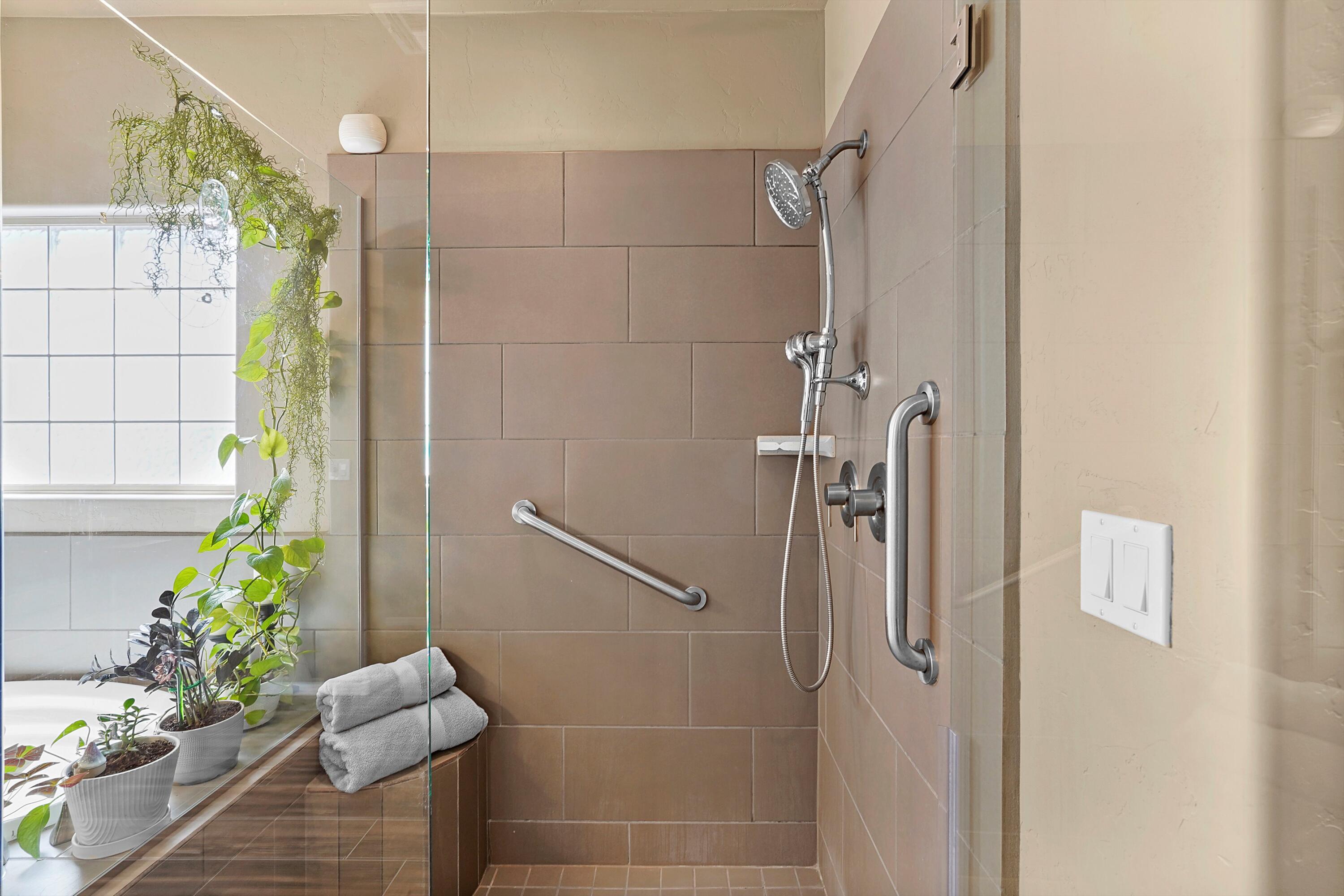 7439 WINDOW PEAK Road NW