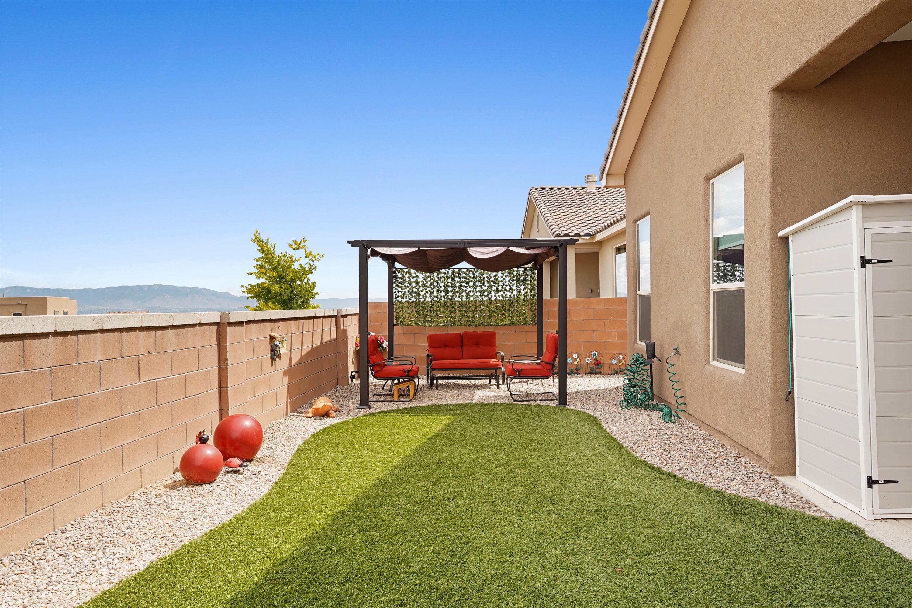 7439 WINDOW PEAK Road NW